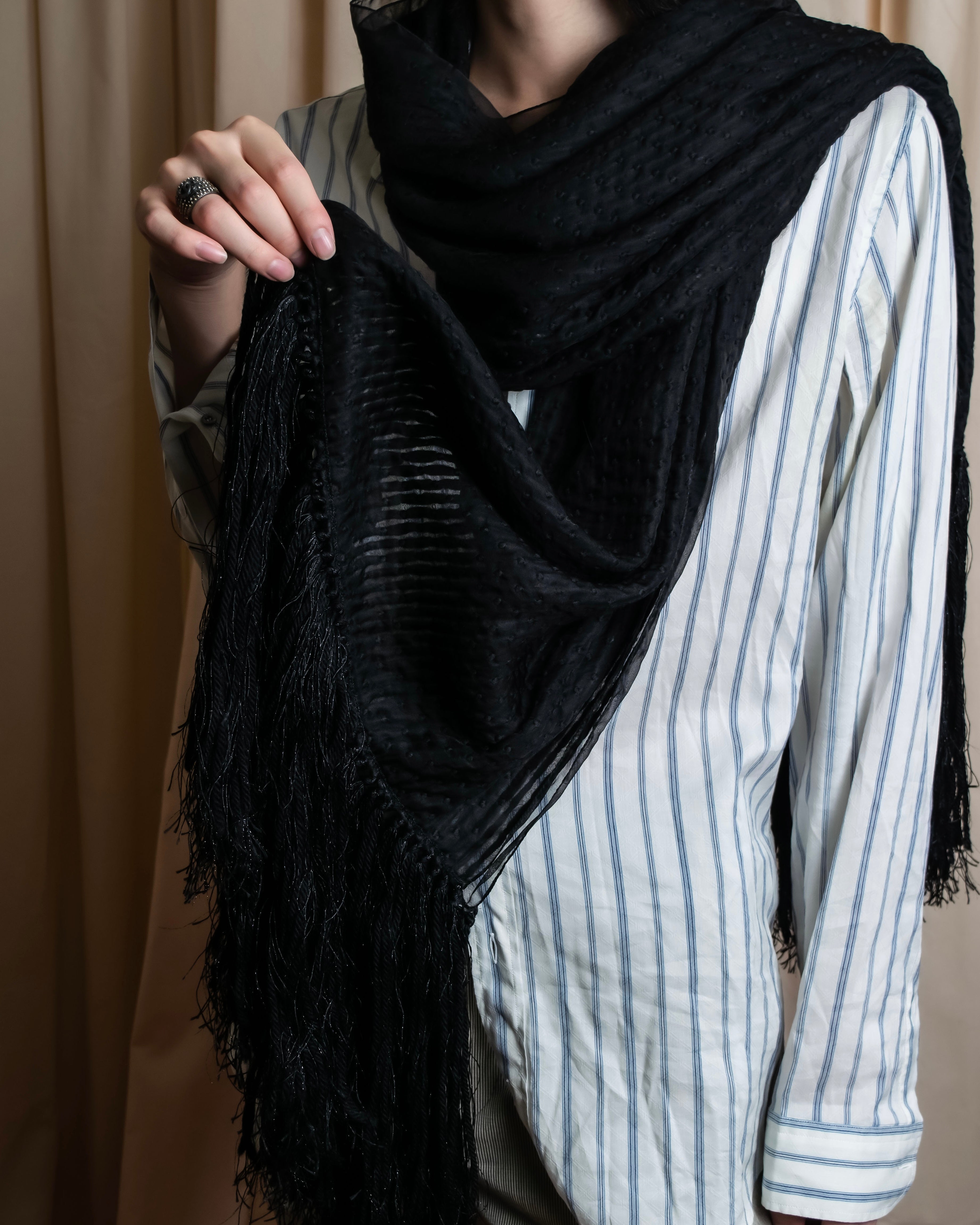 "GIORGIO ARMANI" Waffle low gauge knit fringe design stole