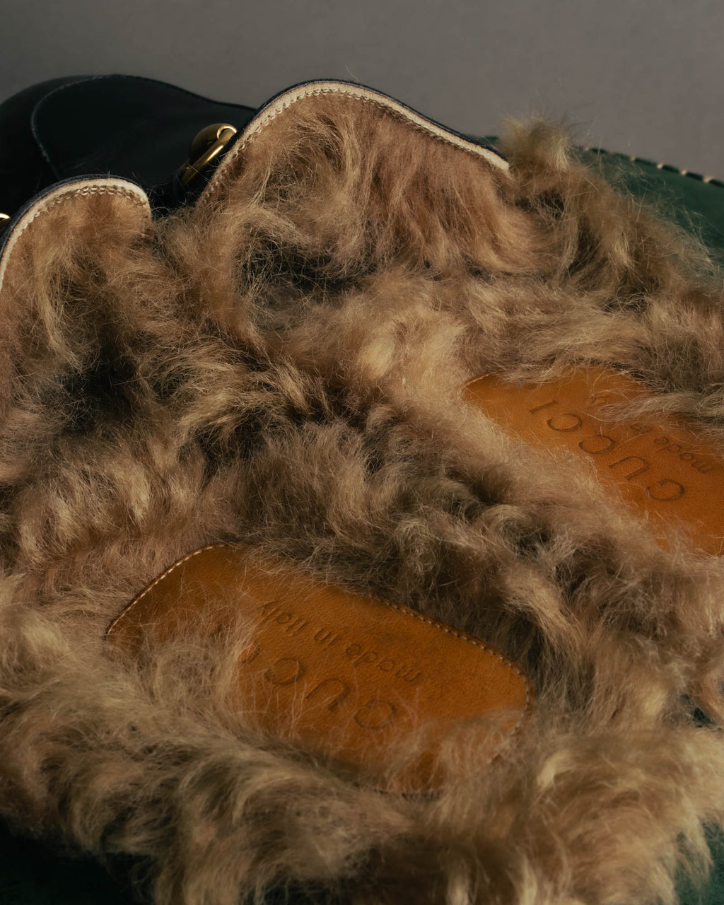 "GUCCI" 2010's Fur lined horsebit backless loafer