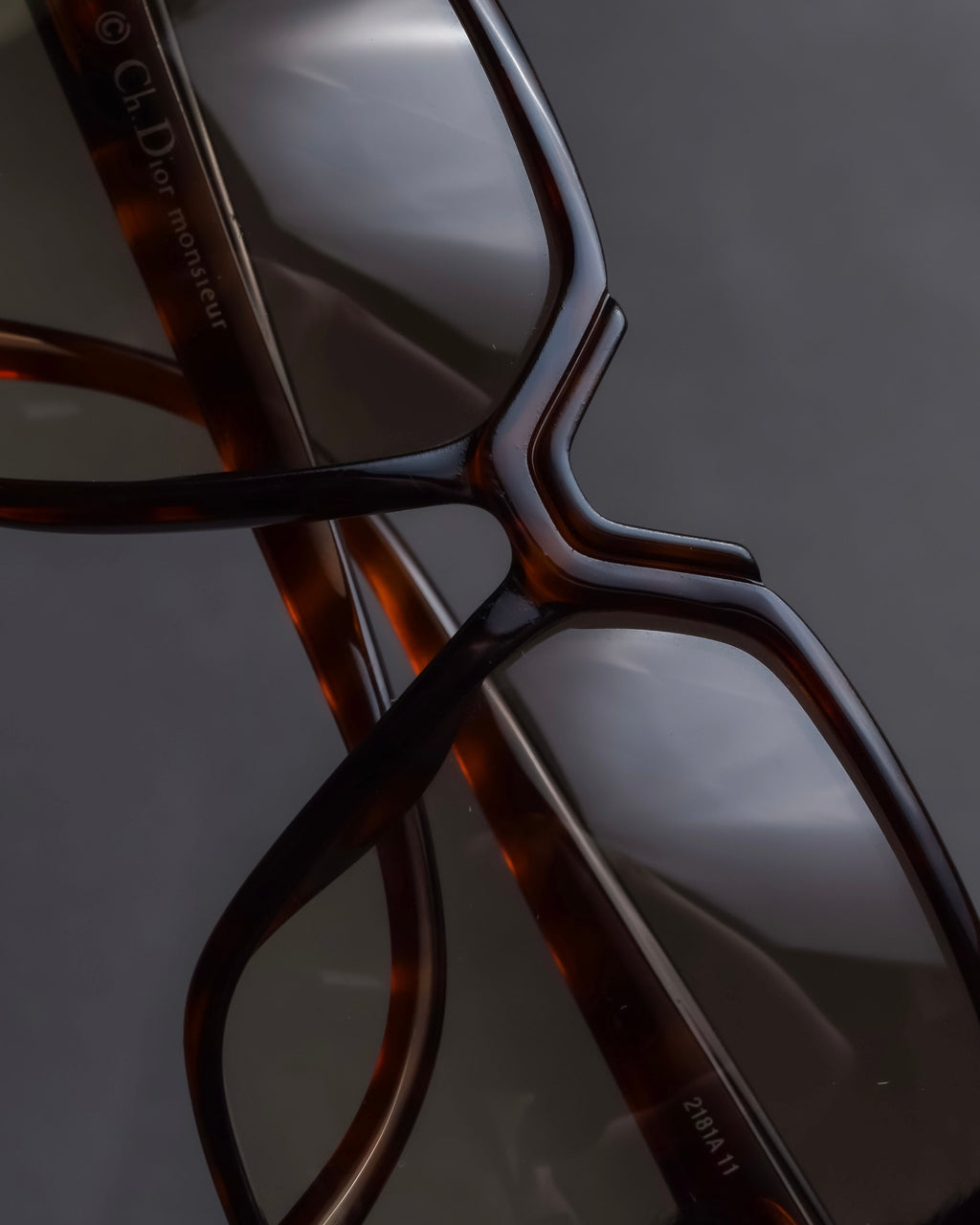 "Christian Dior Monsieur" Red temple gradient frame monsieur sunglasses