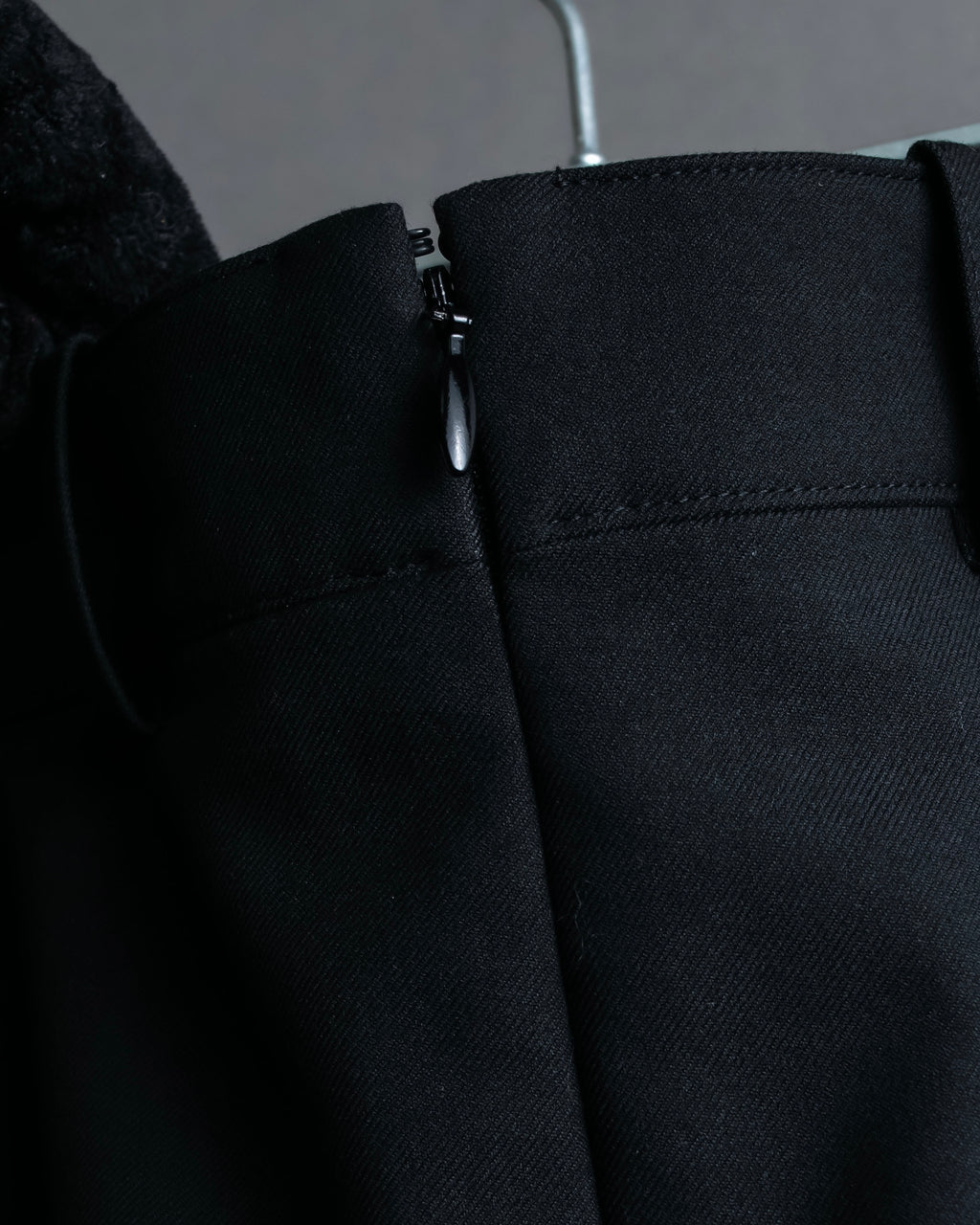 "NINA RICCI" Side button detail cropped length skirt