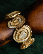 "BALENCIAGA" Wavy uneven motif design gold bracelet