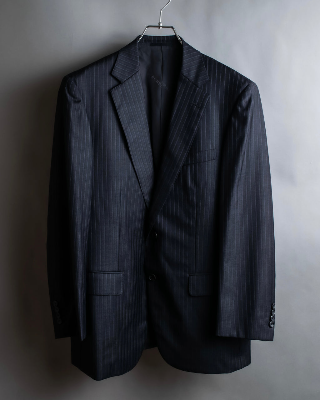 "BURBERRY" 2B tailored jacket & tapered silhouette slacks pinstripe pattern set up