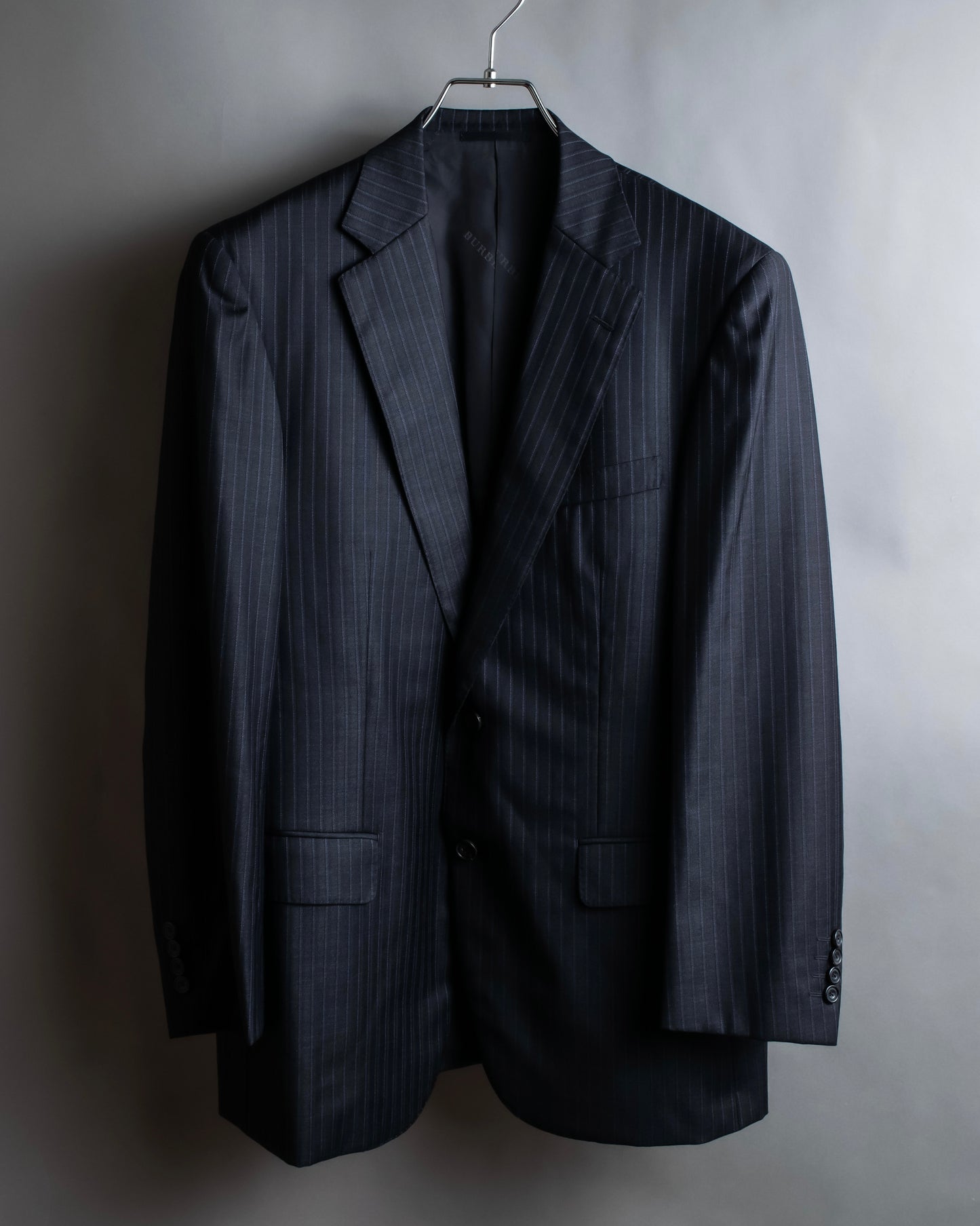 "BURBERRY" 2B tailored jacket & tapered silhouette slacks pinstripe pattern set up