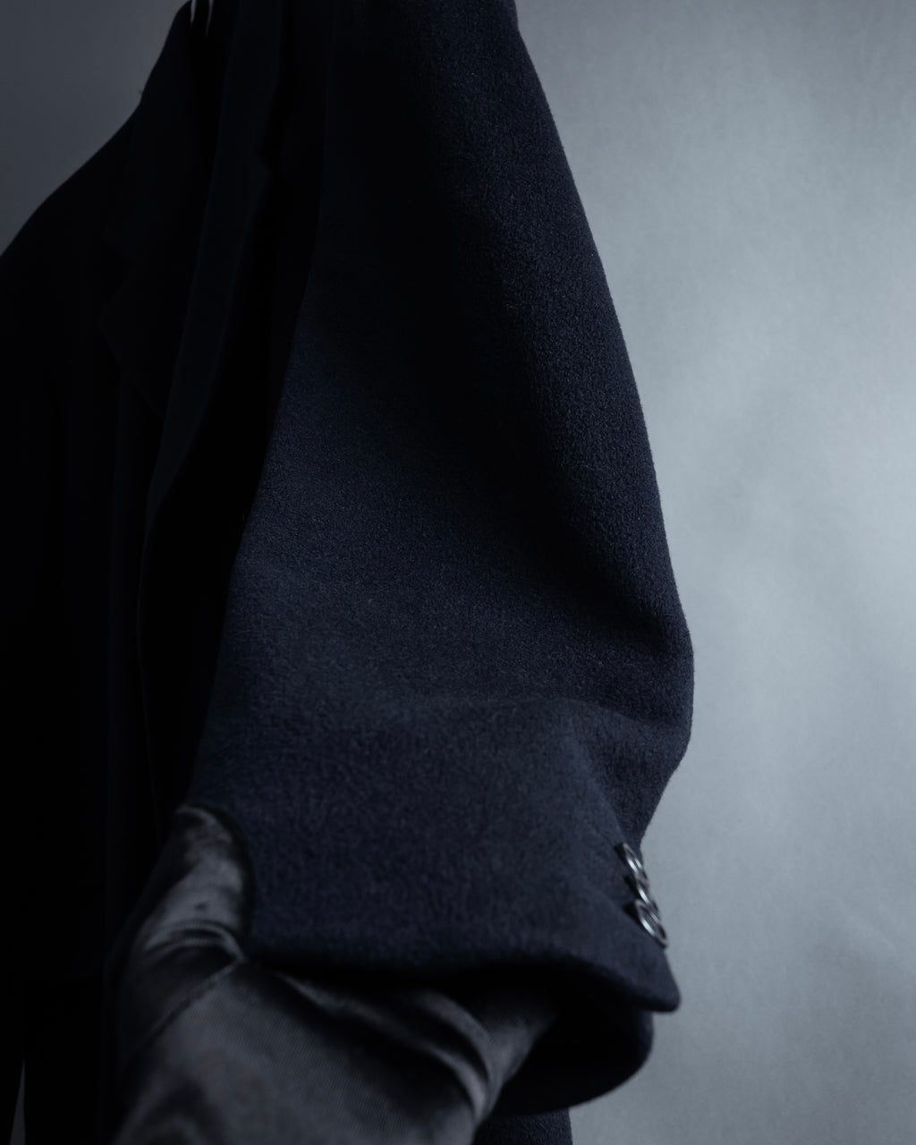 -SPECIAL- "BURBERRYS" 1980-1990's 
Classically tailored oversized 100% cashmere chester coat