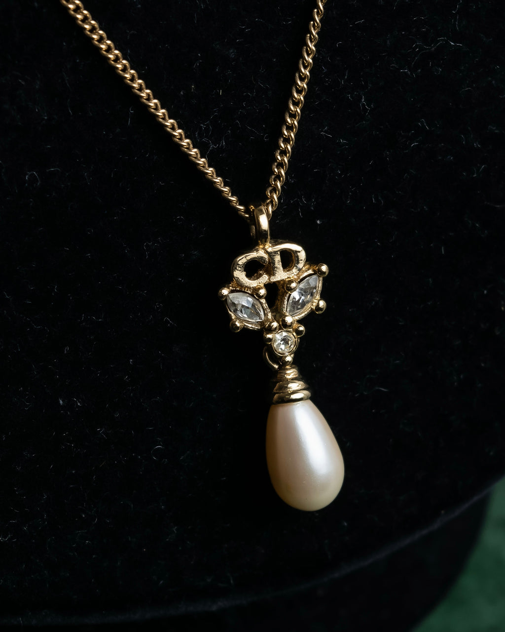"Christian Dior" Pearl bijou gold chain necklace