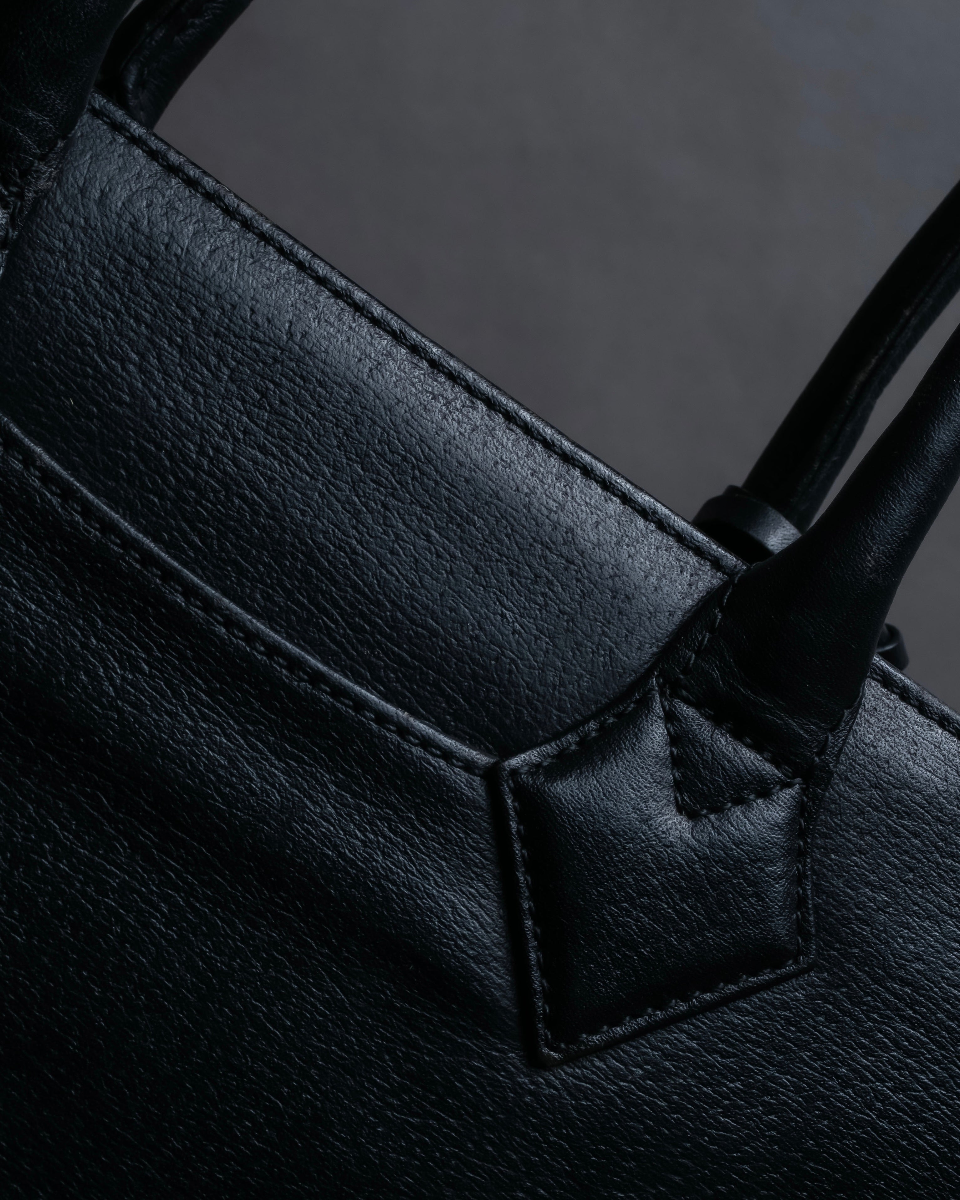 "Vivienne Westwood" Horizontal orb logo engraved hand bag