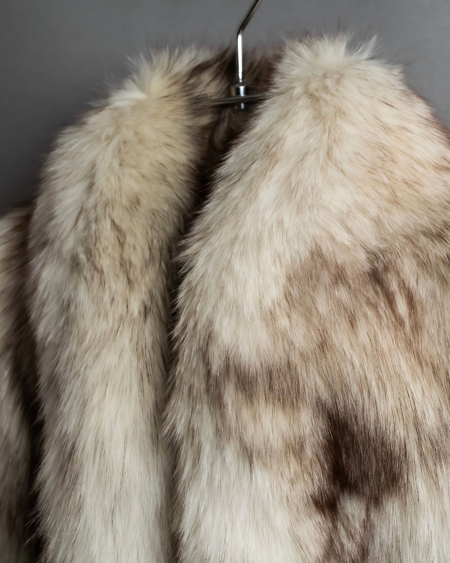 "WINDSOR" Fox fur 5 hooks gradient color jacket