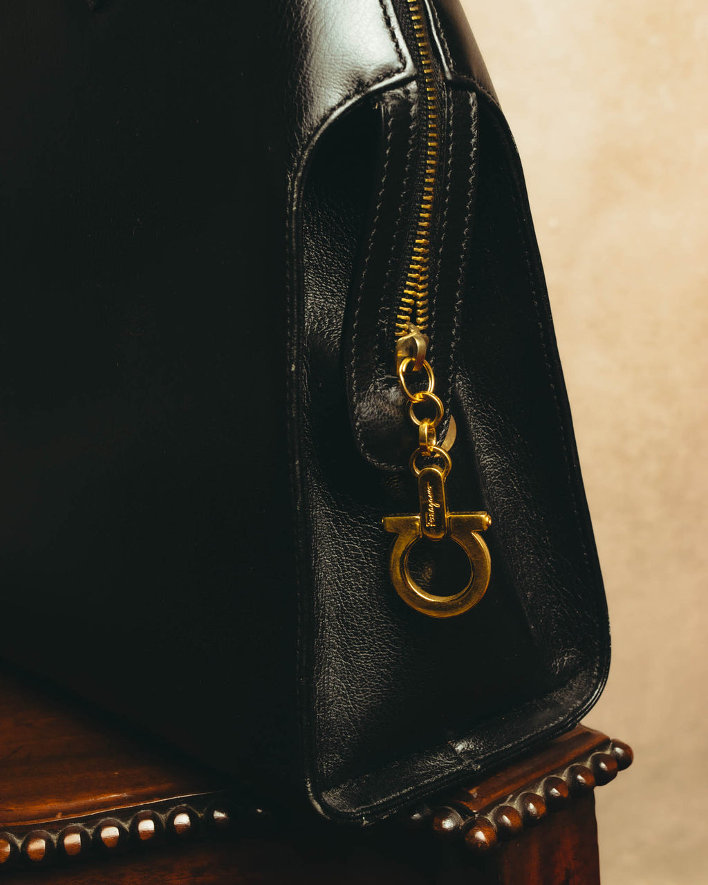 "Salvatore Ferragamo" 90's-00's Structured leather top handle bag