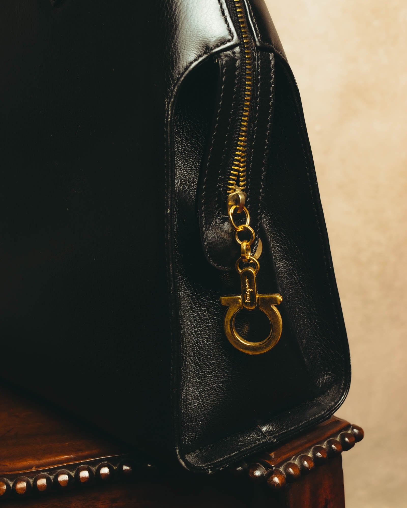 "Salvatore Ferragamo" 90's-00's Structured leather top handle bag