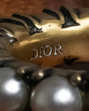 "Christian Dior" Eternity design pearl arrangement gold ring