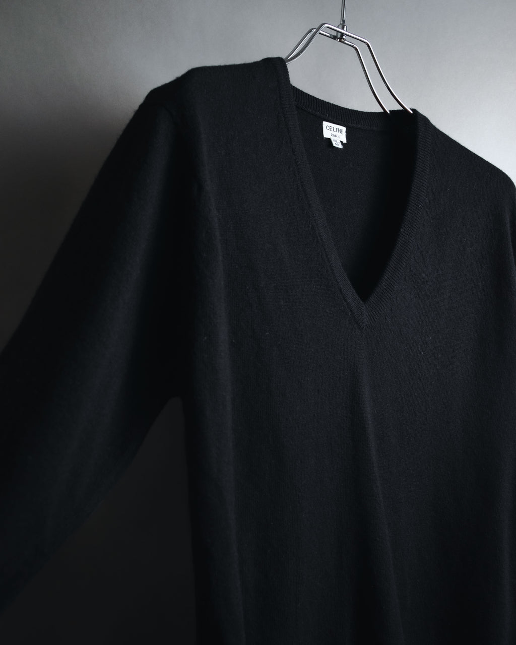 "CELINE" 90’s scottish cashmere v neck knit