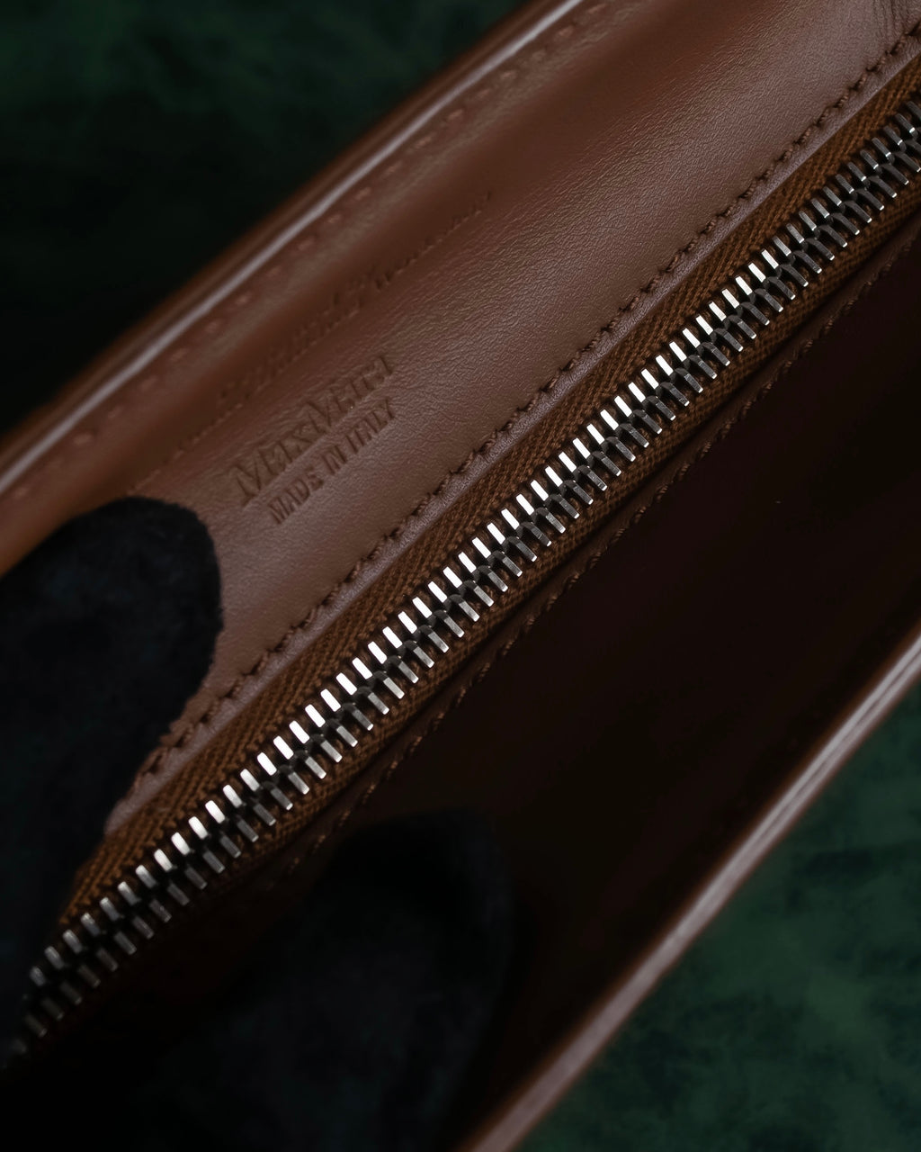 "Max Mara" Renzo Piano design Whitney bag