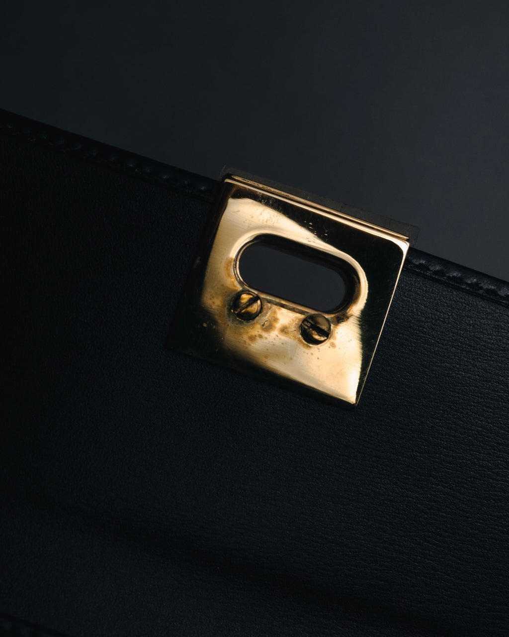 "Salvatore Ferragamo" 90’s Gancini clasp kiss lock tri fold wallet