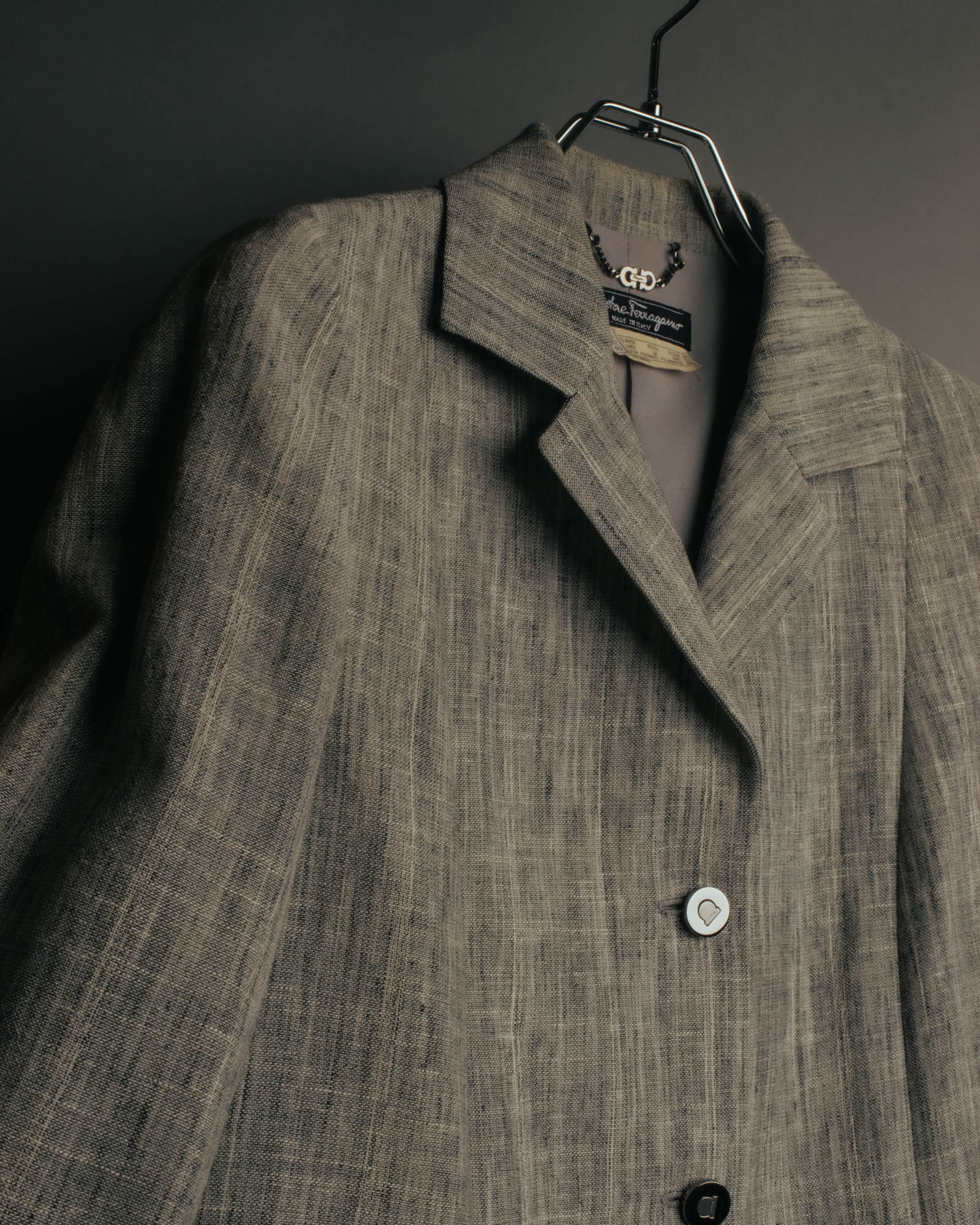 “Salvatore Ferragamo” 90’s-00’s Linen blend tailored jacket