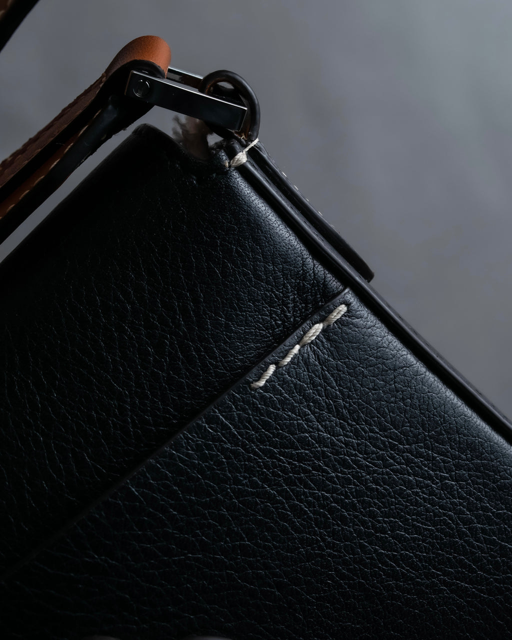 "MAISON MARGIELA" 24SS Memories of camera bag