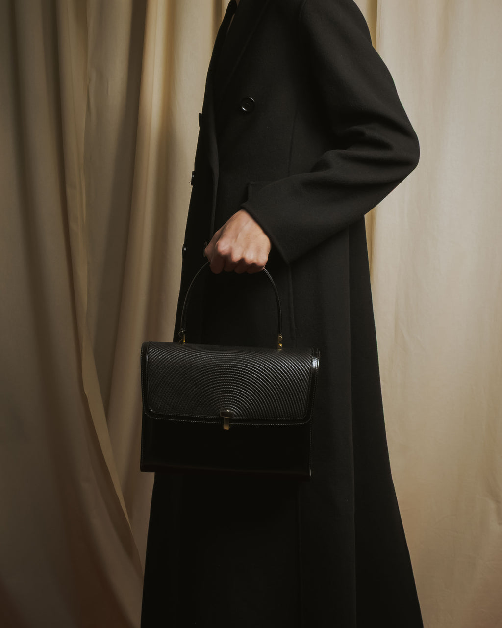 Bolso de mano estructurado de cuero con costura en relieve de los años 80-90 de Tiffany & Co.