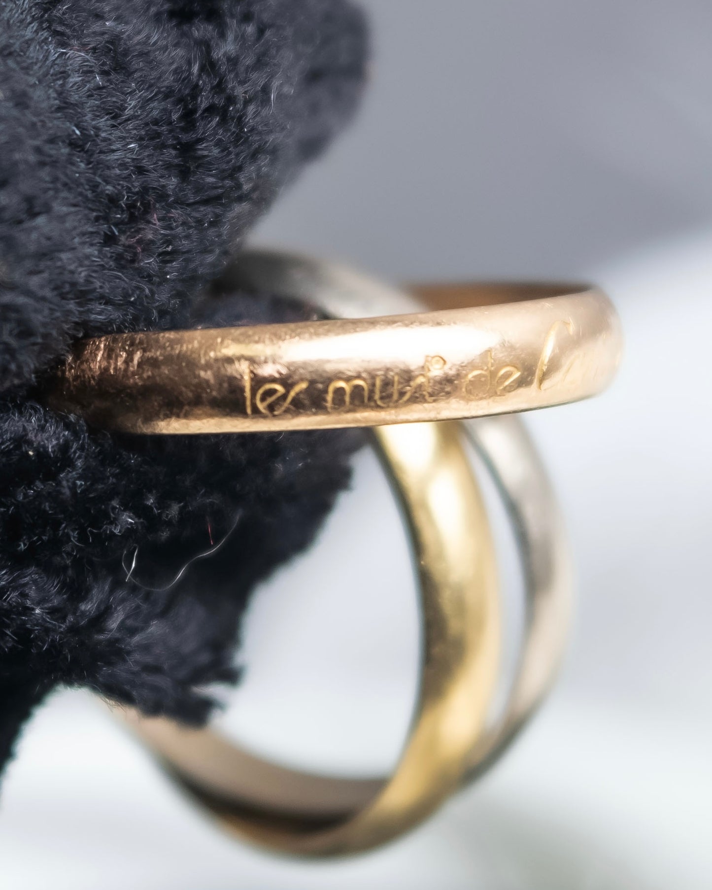 "Cartier" Gold trinity ring