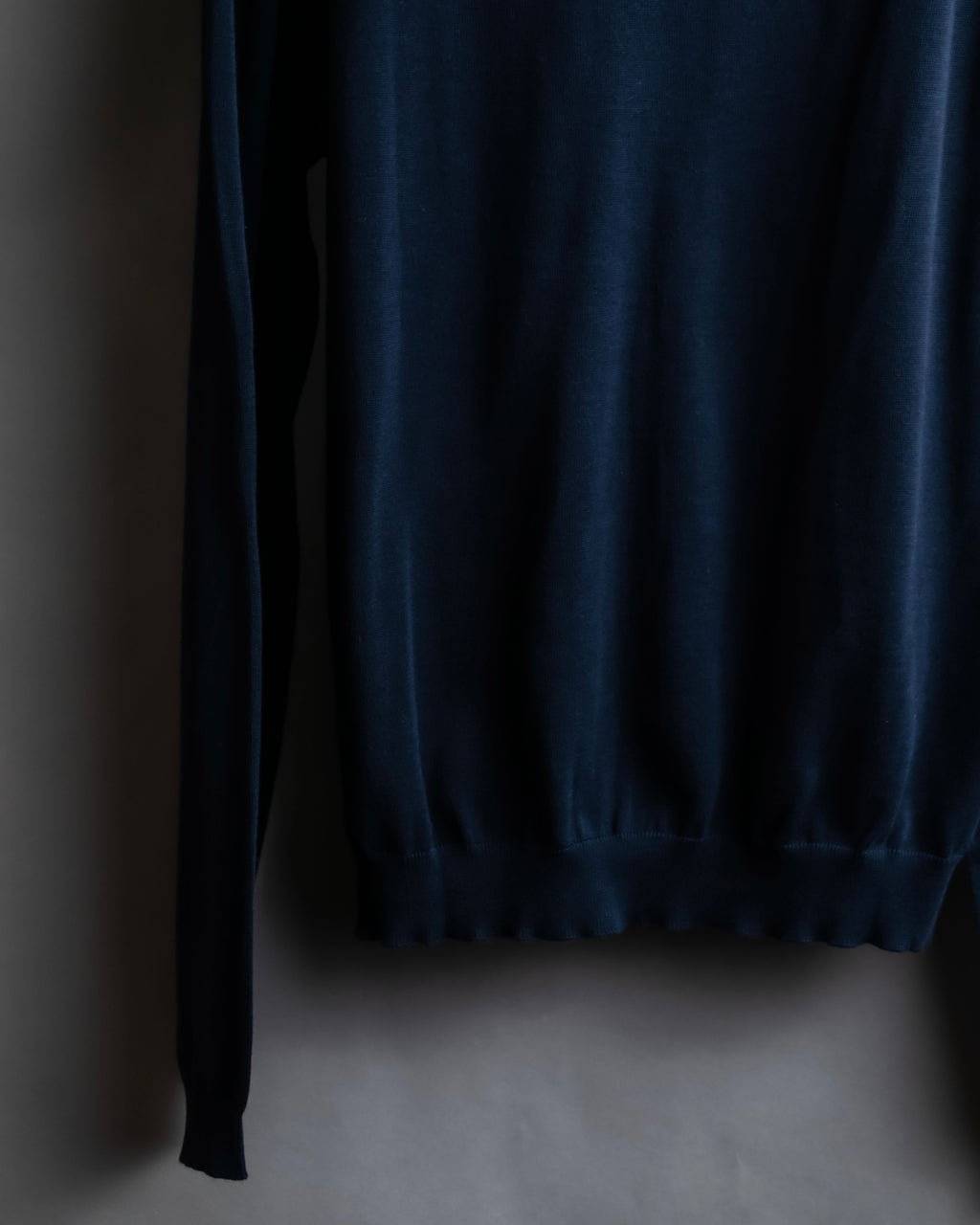 "PRADA" Raglan sleeves cotton navy color knit