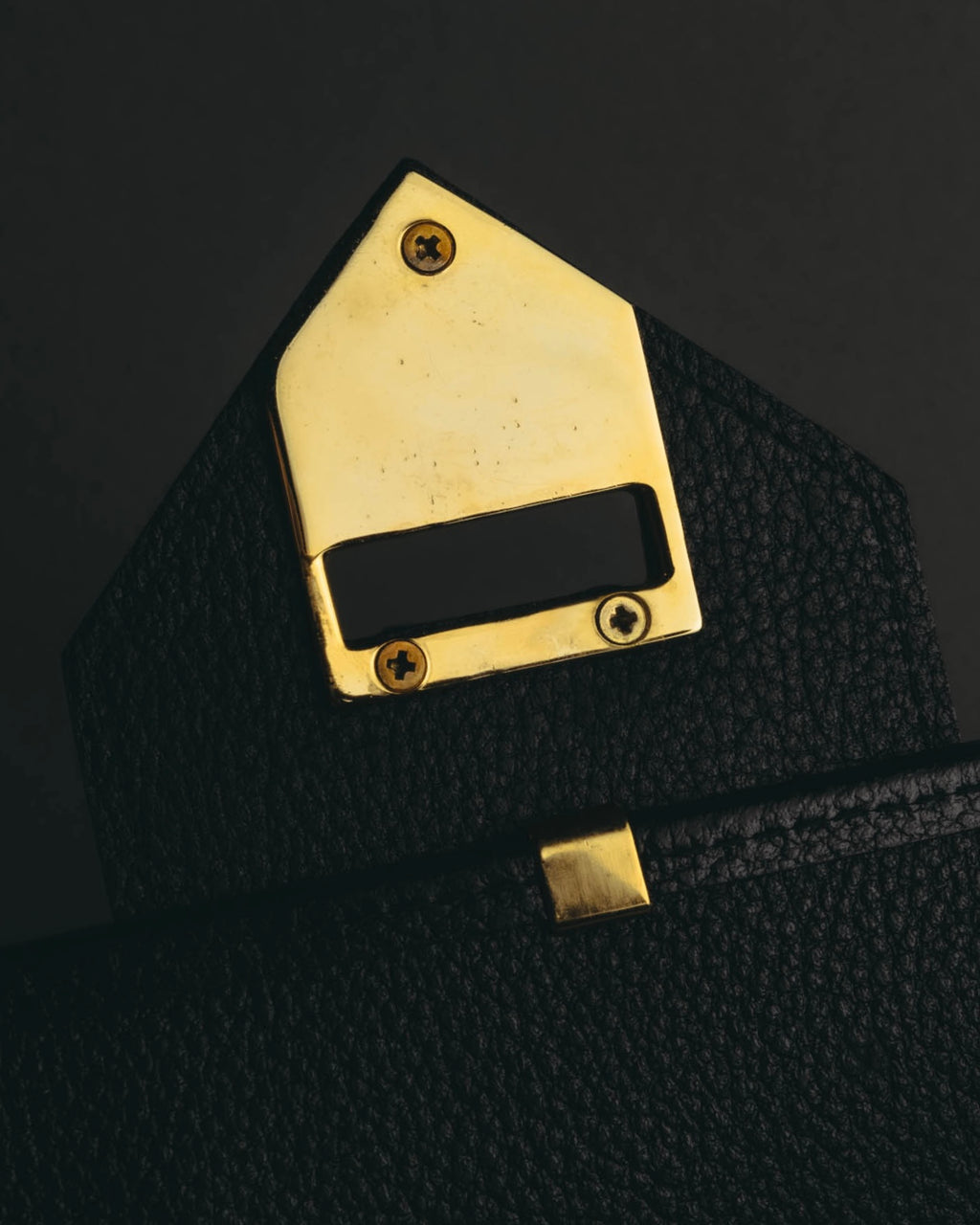 “Yves Saint Laurent” 90’s-00’s Cassandra logo one shoulder leather bag