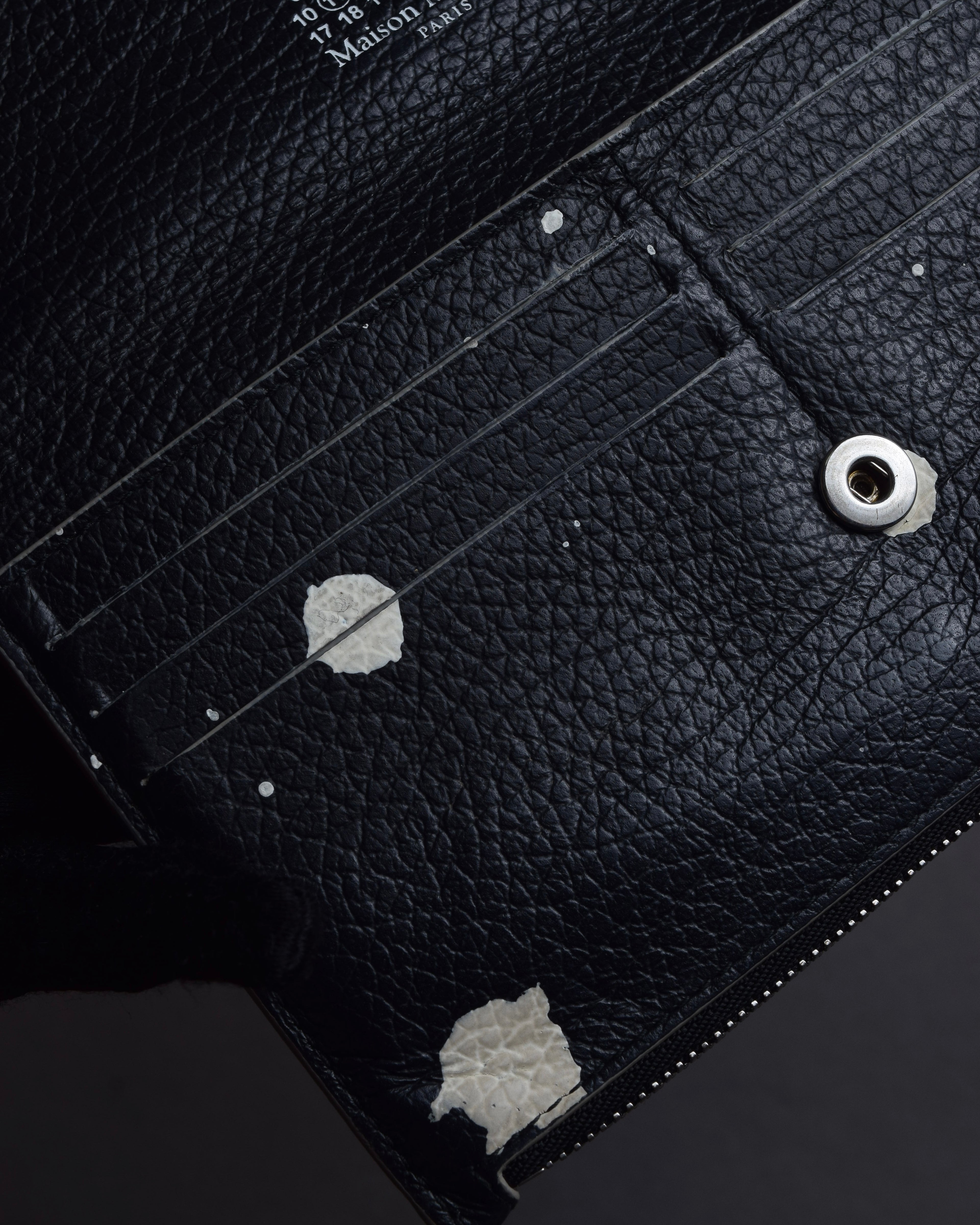 "MAISON MARGIELA" Paint spot pattern leather wallet