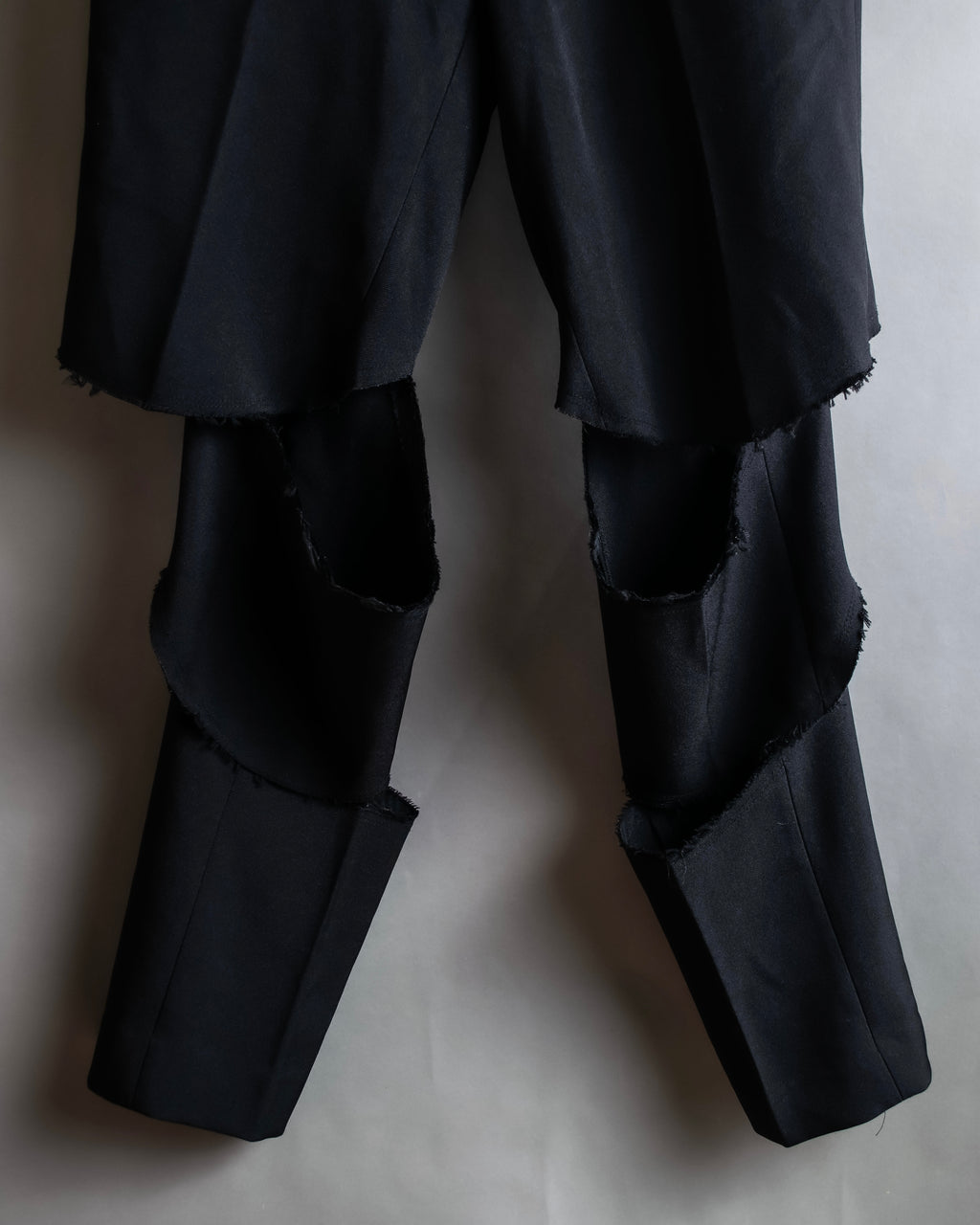 "COMME des GARCONS HOMME PLUS" 19SS Cut-off design slacks