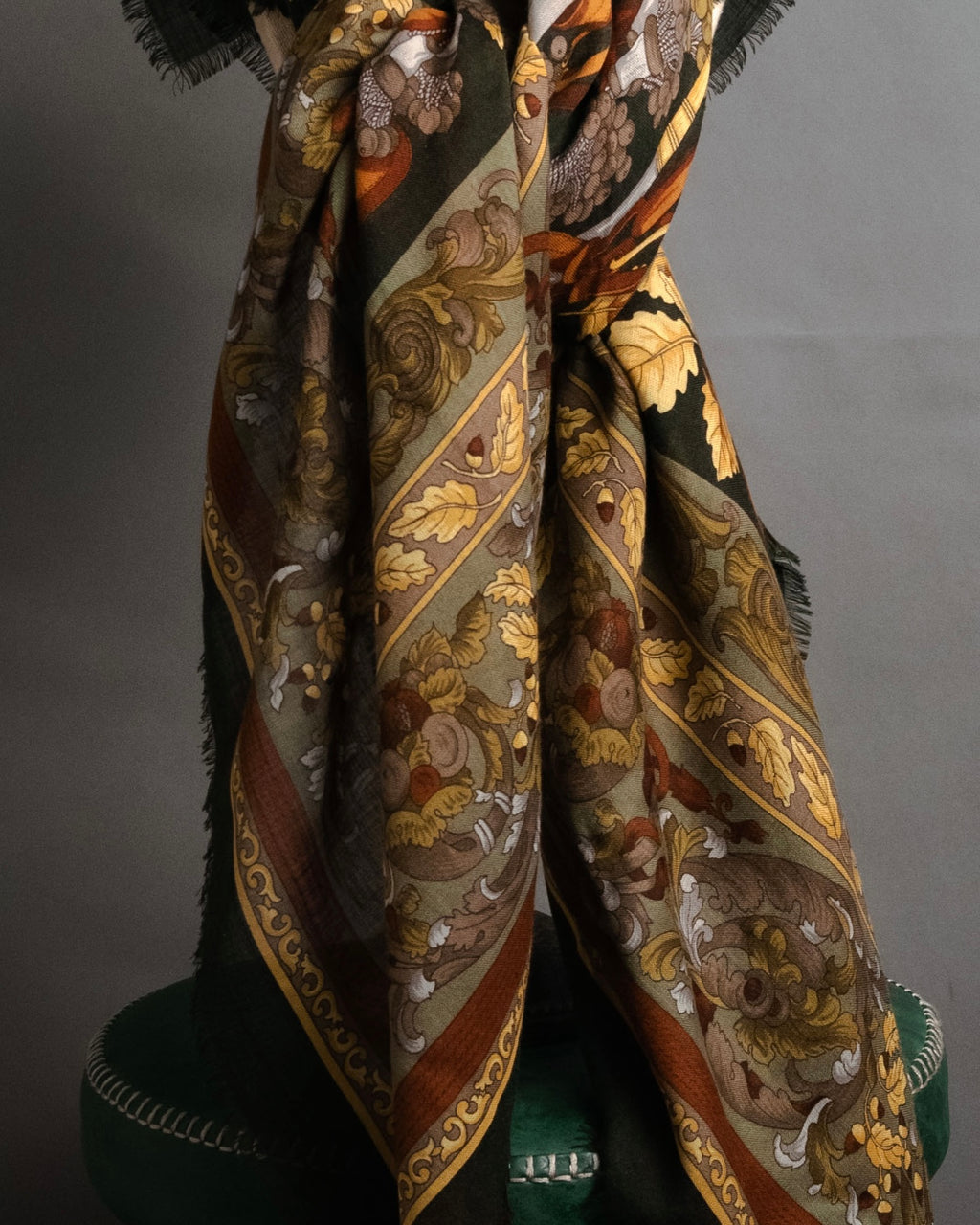 “LOEWE” 90’s–00’s Equestrian motif wool silk fringe scarf