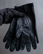 "Marie Claire" Carefully stitched logo engraved leather gloves