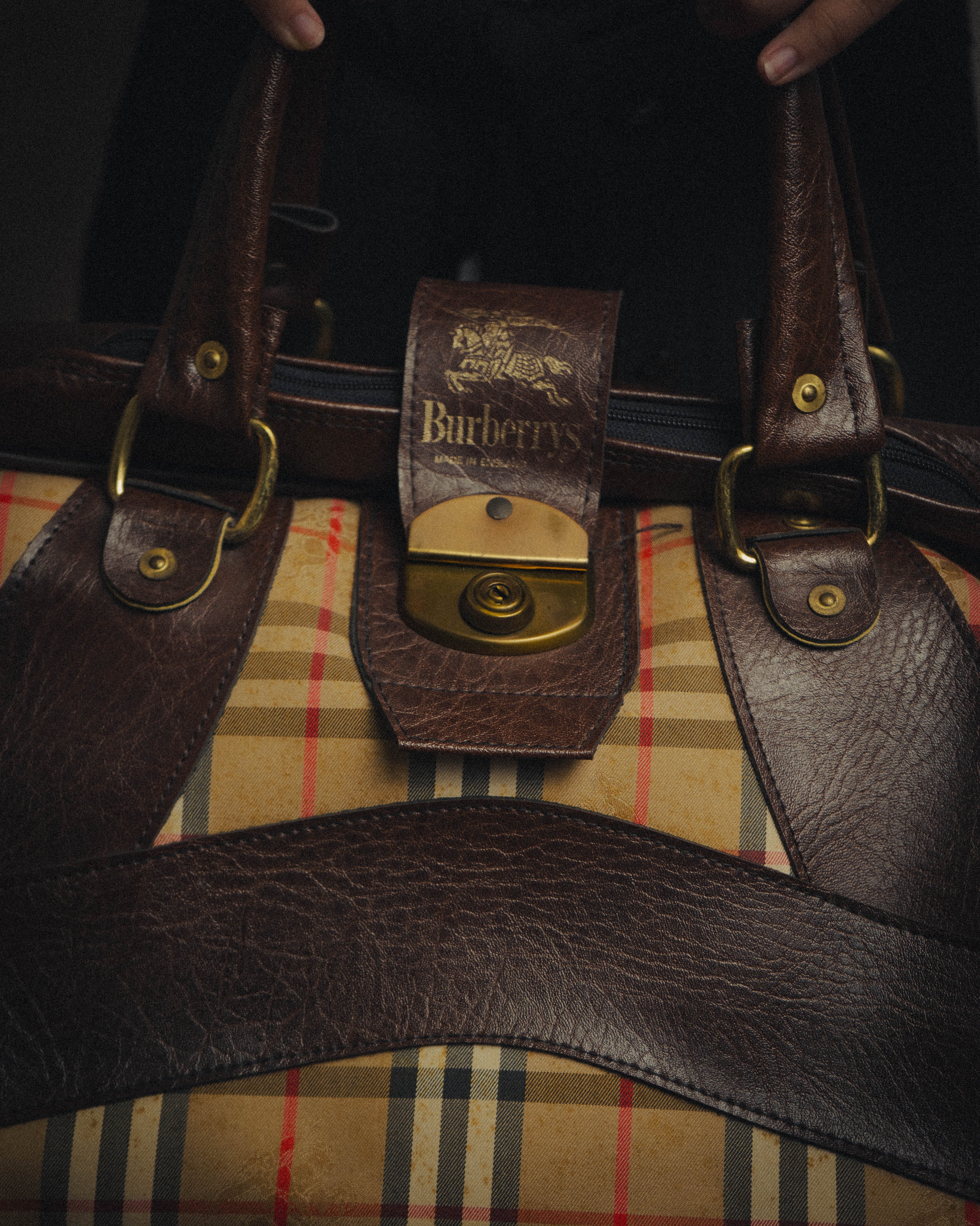 -SPECIAL- "Burberrys" 80's-90's Classic check textured leather boston bag