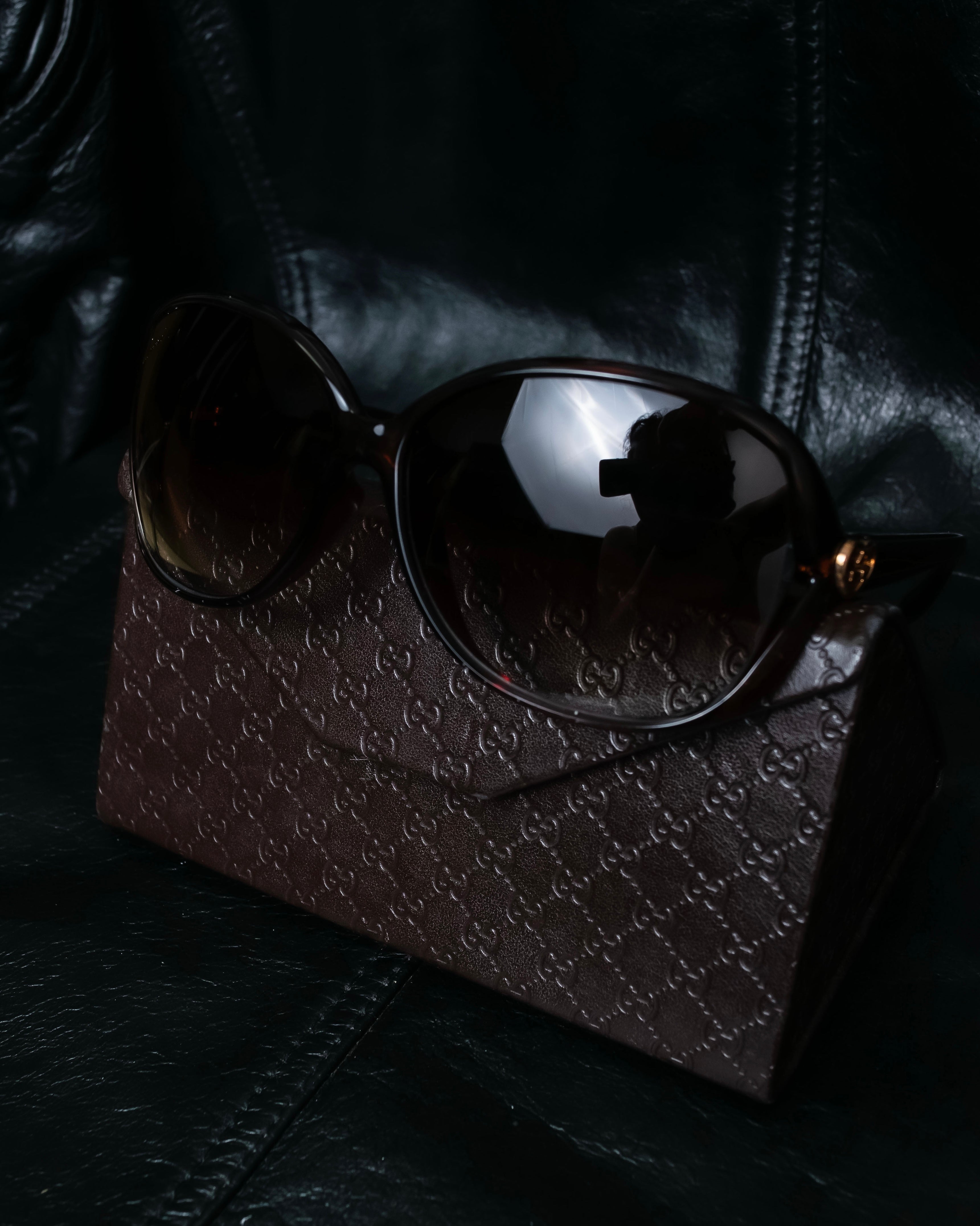 “GUCCI” GG heart motif butterfly shaped sunglasses