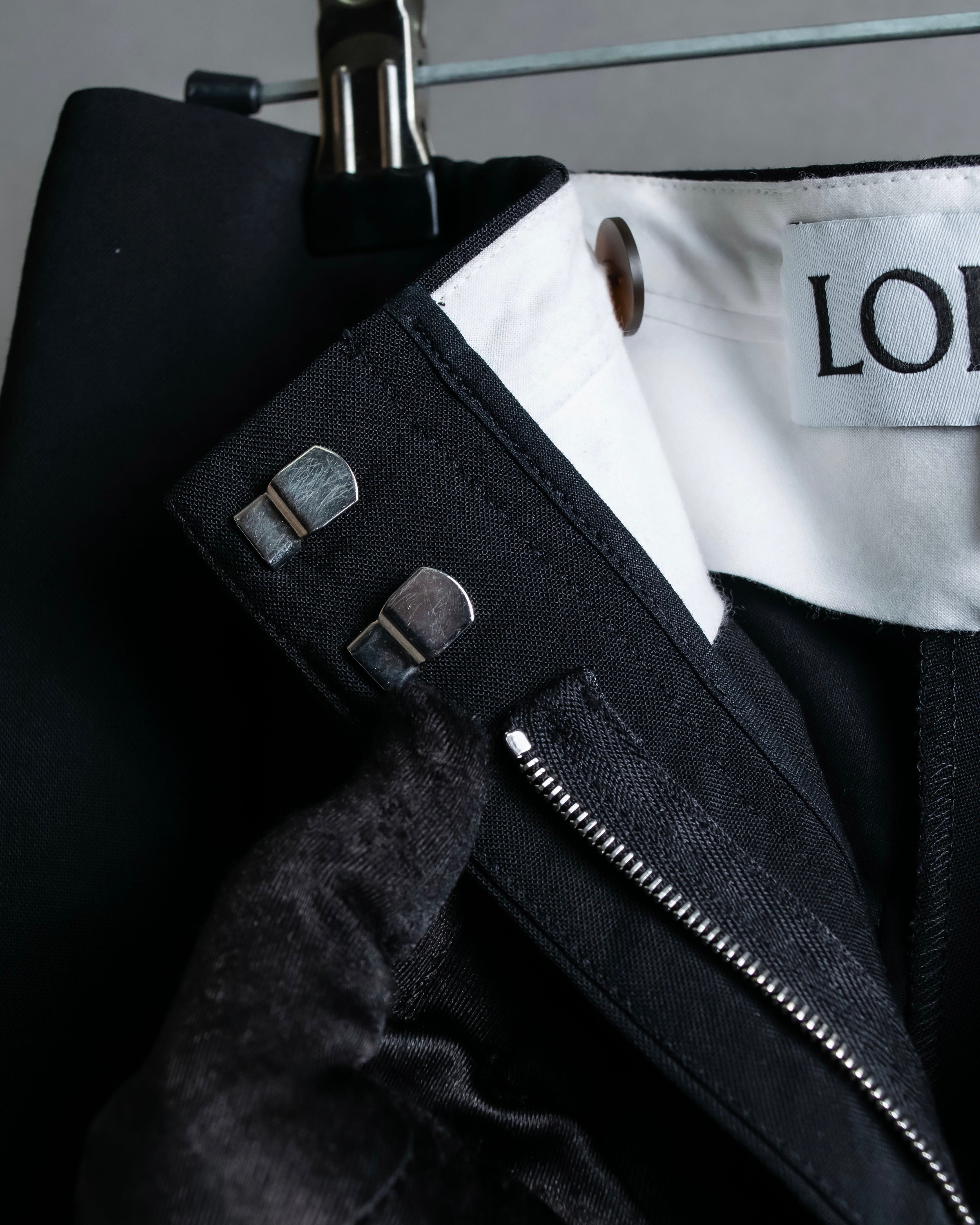 "LOEWE" Deep pleat tapered draped slacks