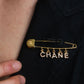 "CHANEL" Logo motif gold safety pin brooch