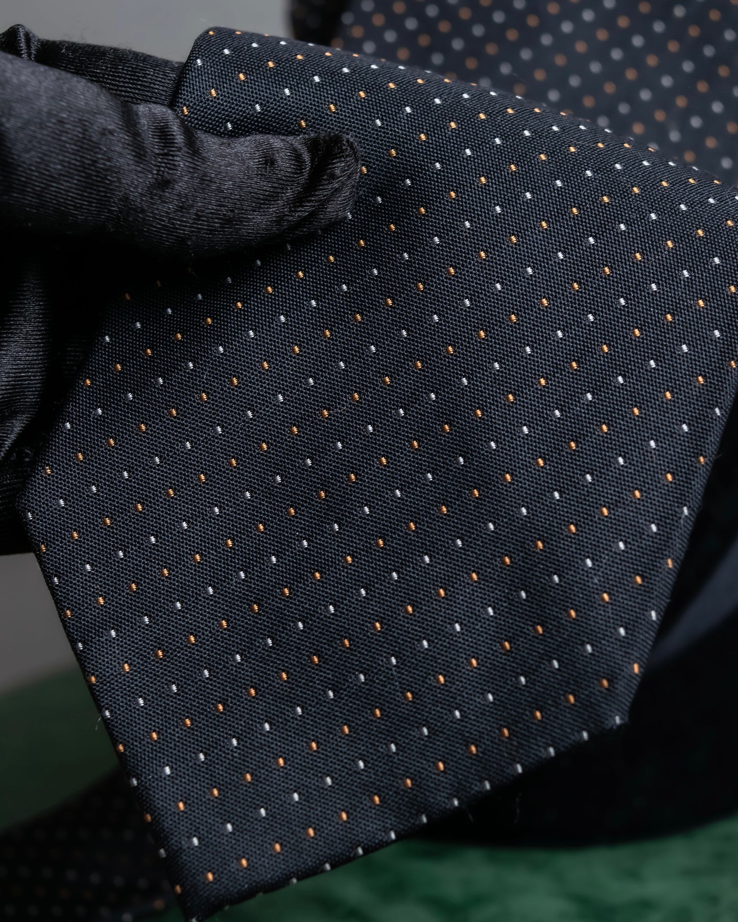 "JEAN PAUL GAULTIER" 100% silk white＆orange dot pattern neck tie