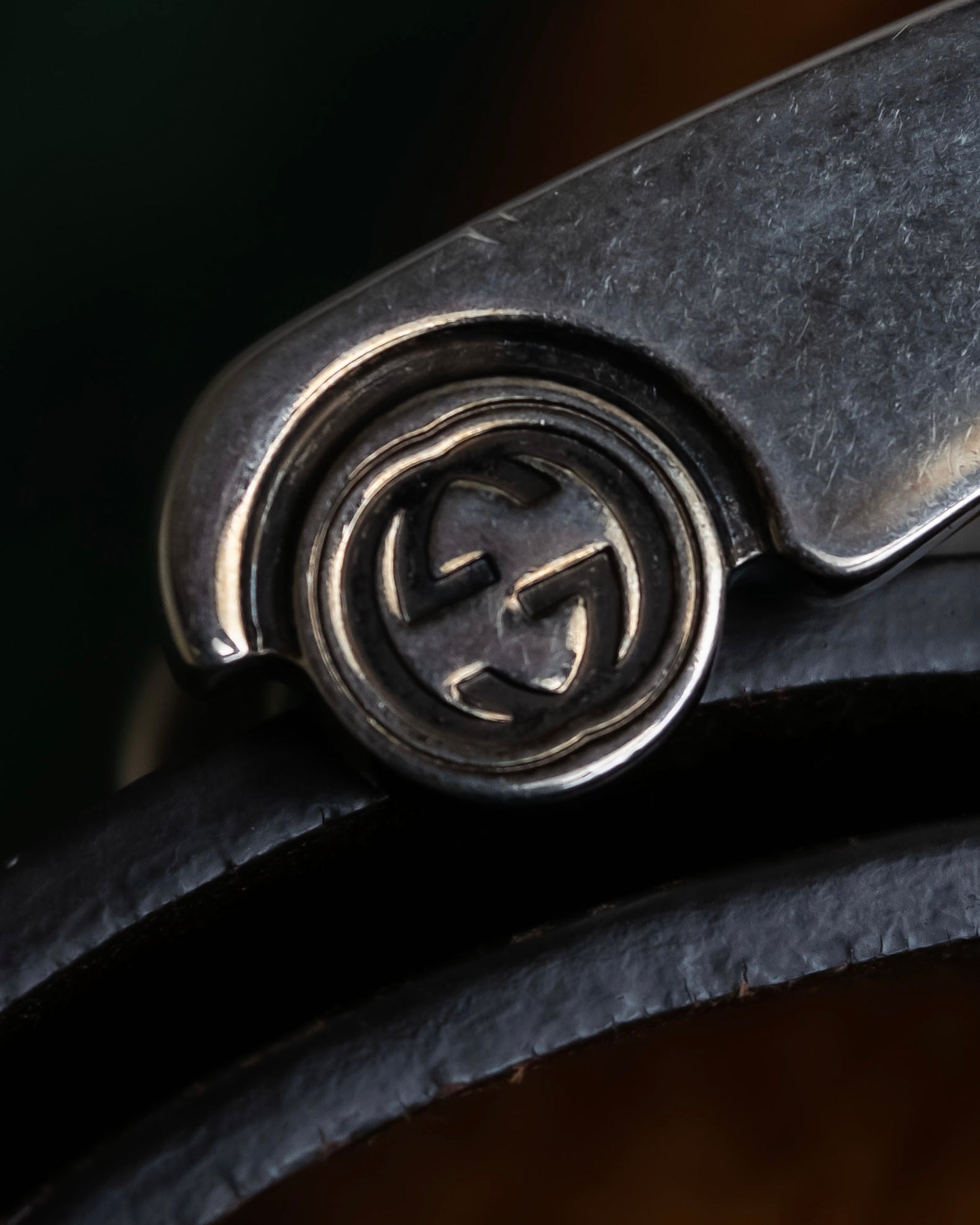 "GUCCI" Large buckle grained leather belt