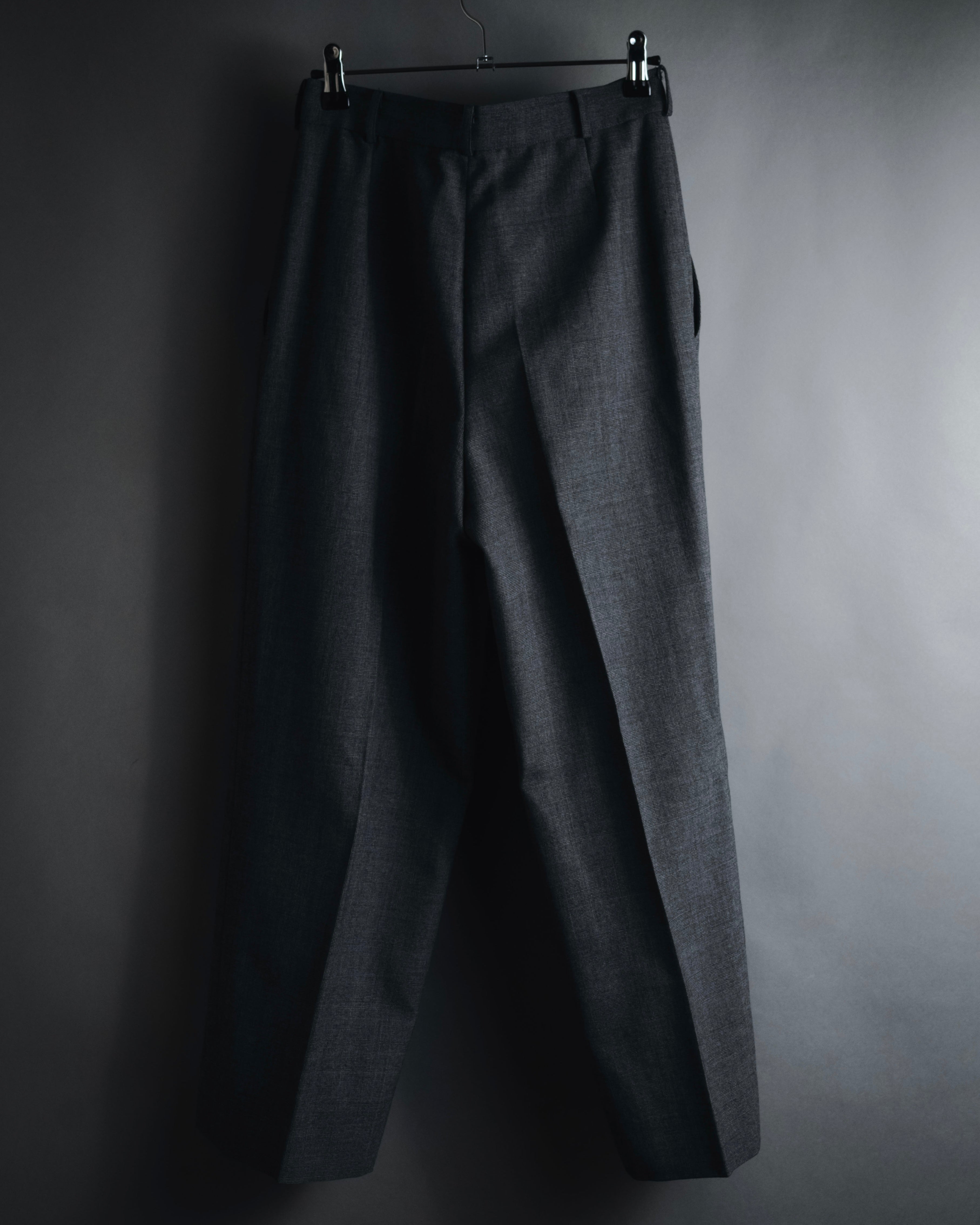 "CHANEL" high-waisted pleated trousers with signature gold button