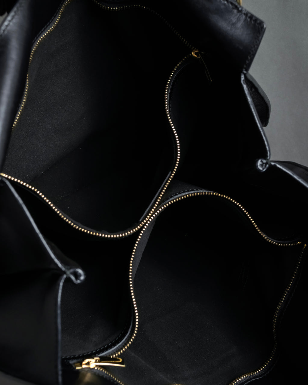 "Salvatore Ferragamo" Vertical gancini drawstring hobo bag