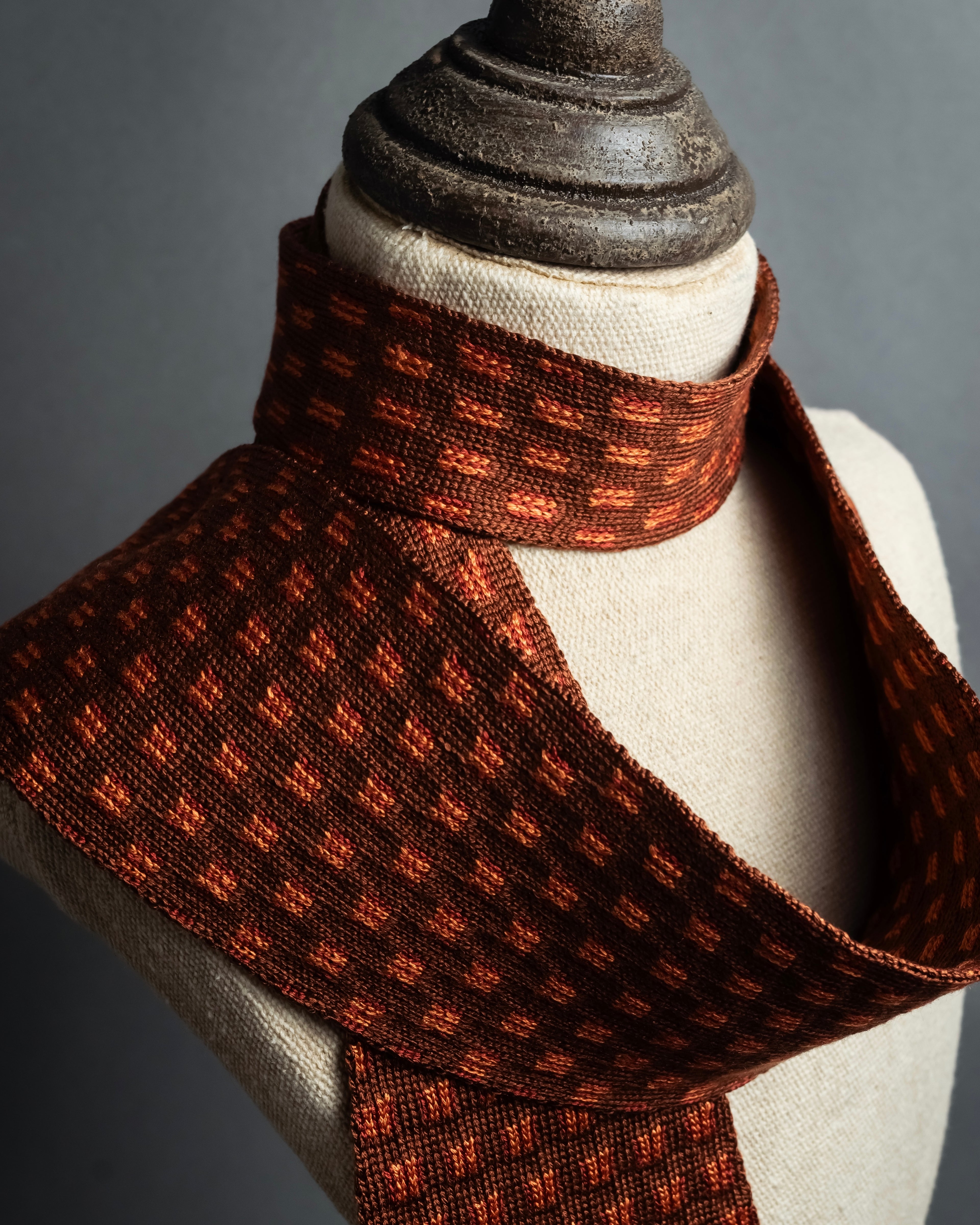 "HERMES" Mosaic dot knit silk neck tie