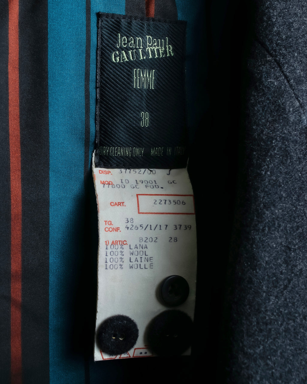 "JEAN PAUL GAULTIER FEMME"
Peaked drape beautiful shape tailored jacket