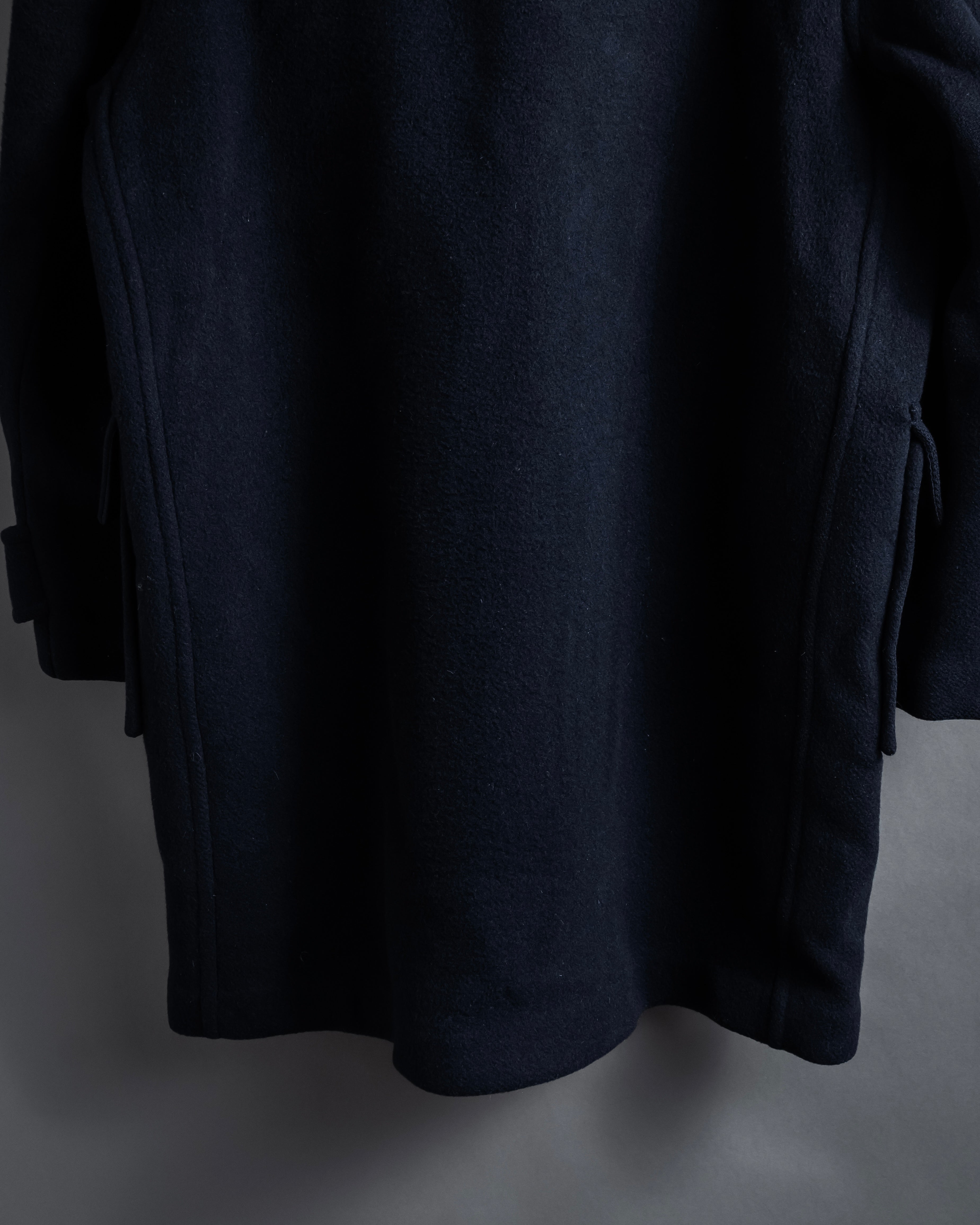 "BURBERRYS" 80-90's Classically tailored duffle coat