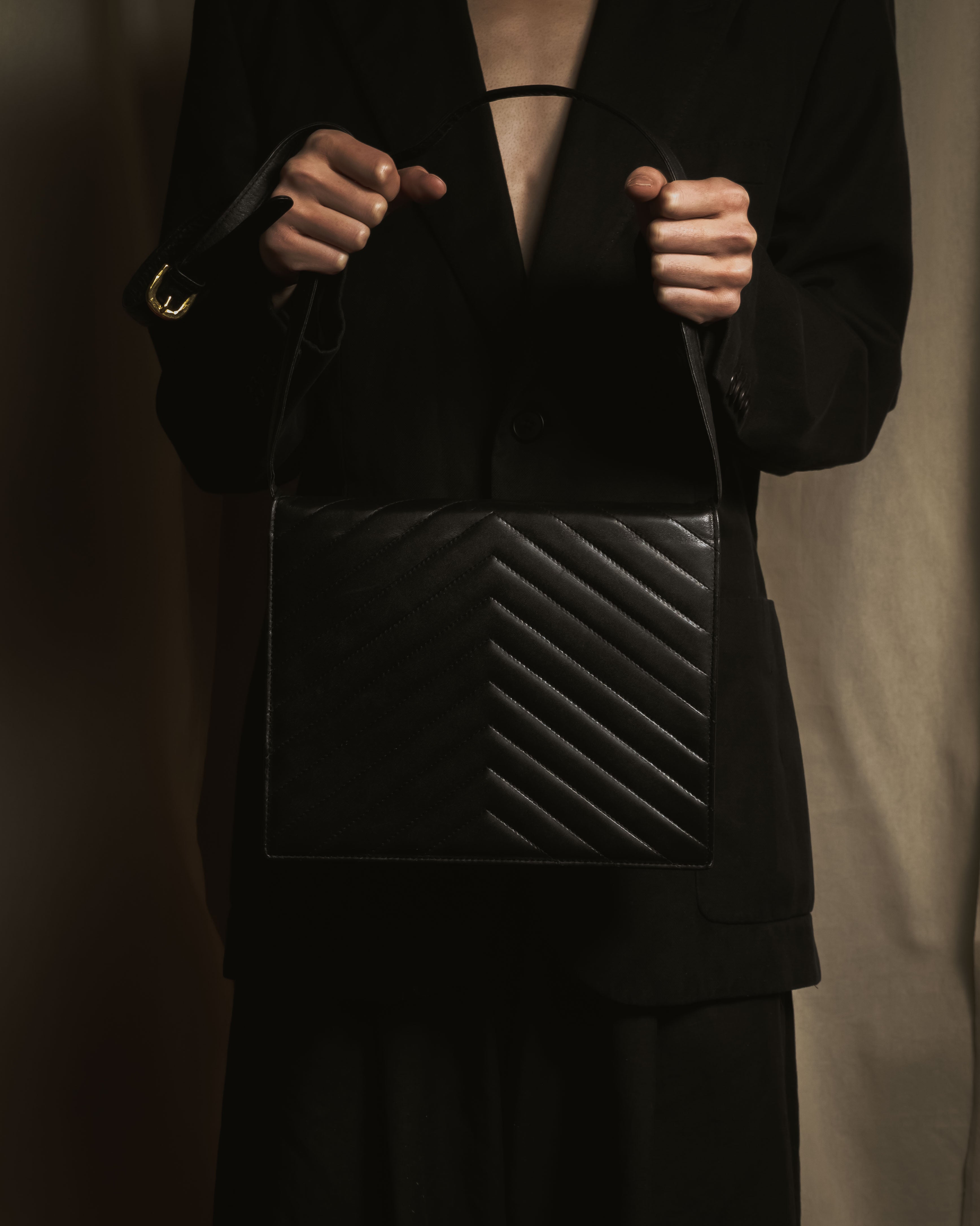 伊夫·圣罗兰 80年代末至90年代初之字纹绗缝卡桑德尔肩包