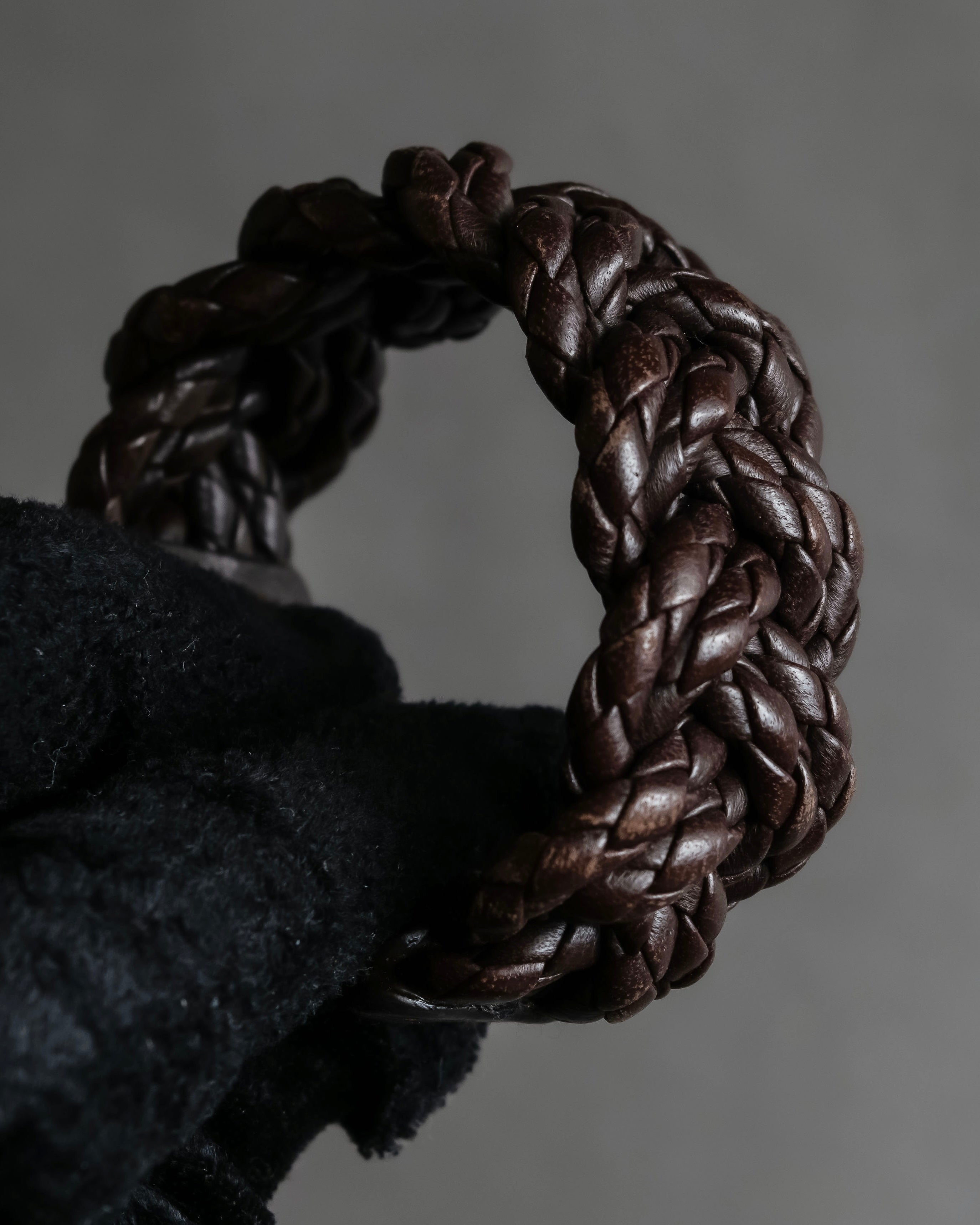 "Vintage intrecciato double buckle leather bracelet"