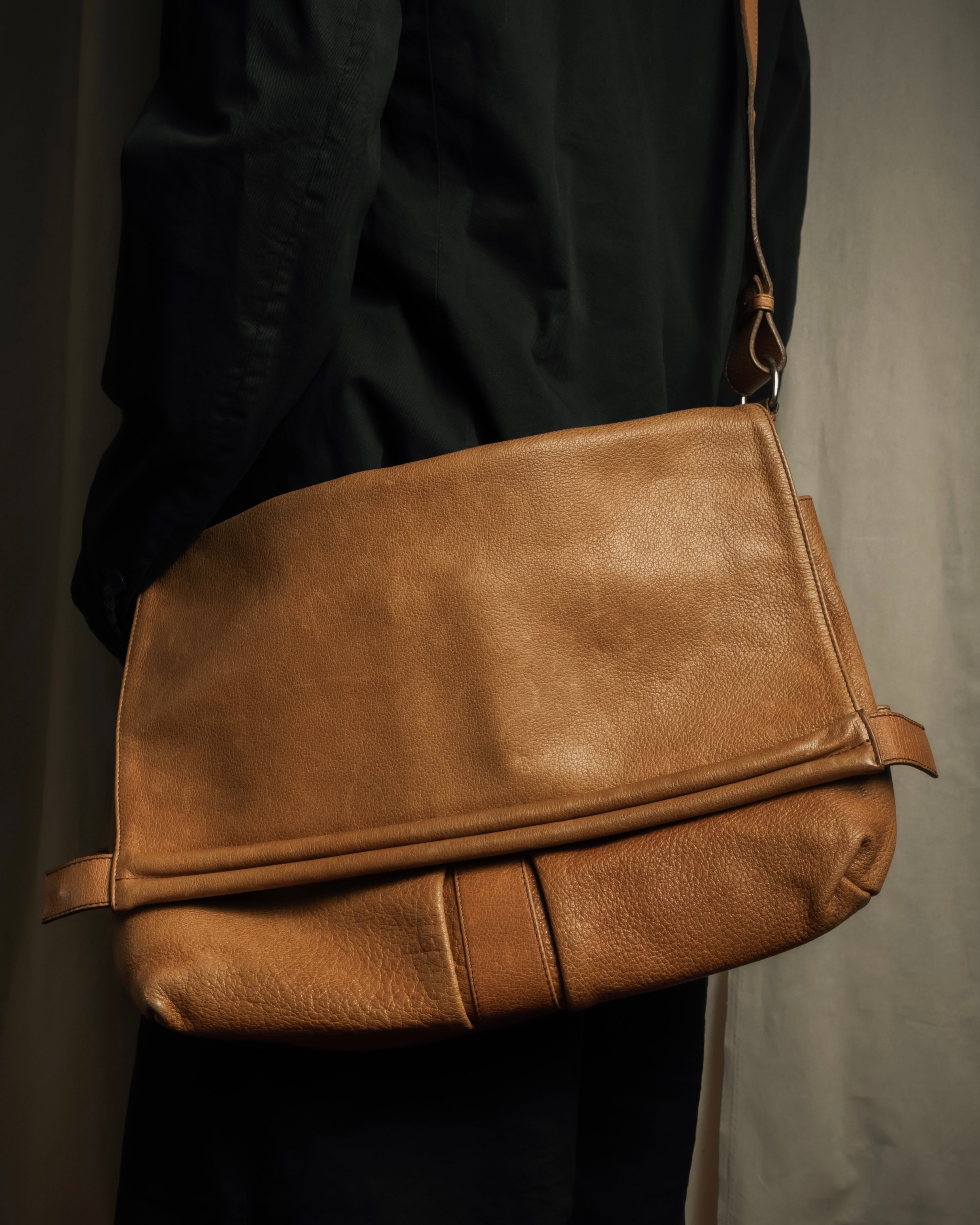 "MAISON MARGIELA" 12SS over flap design leather shoulder bag