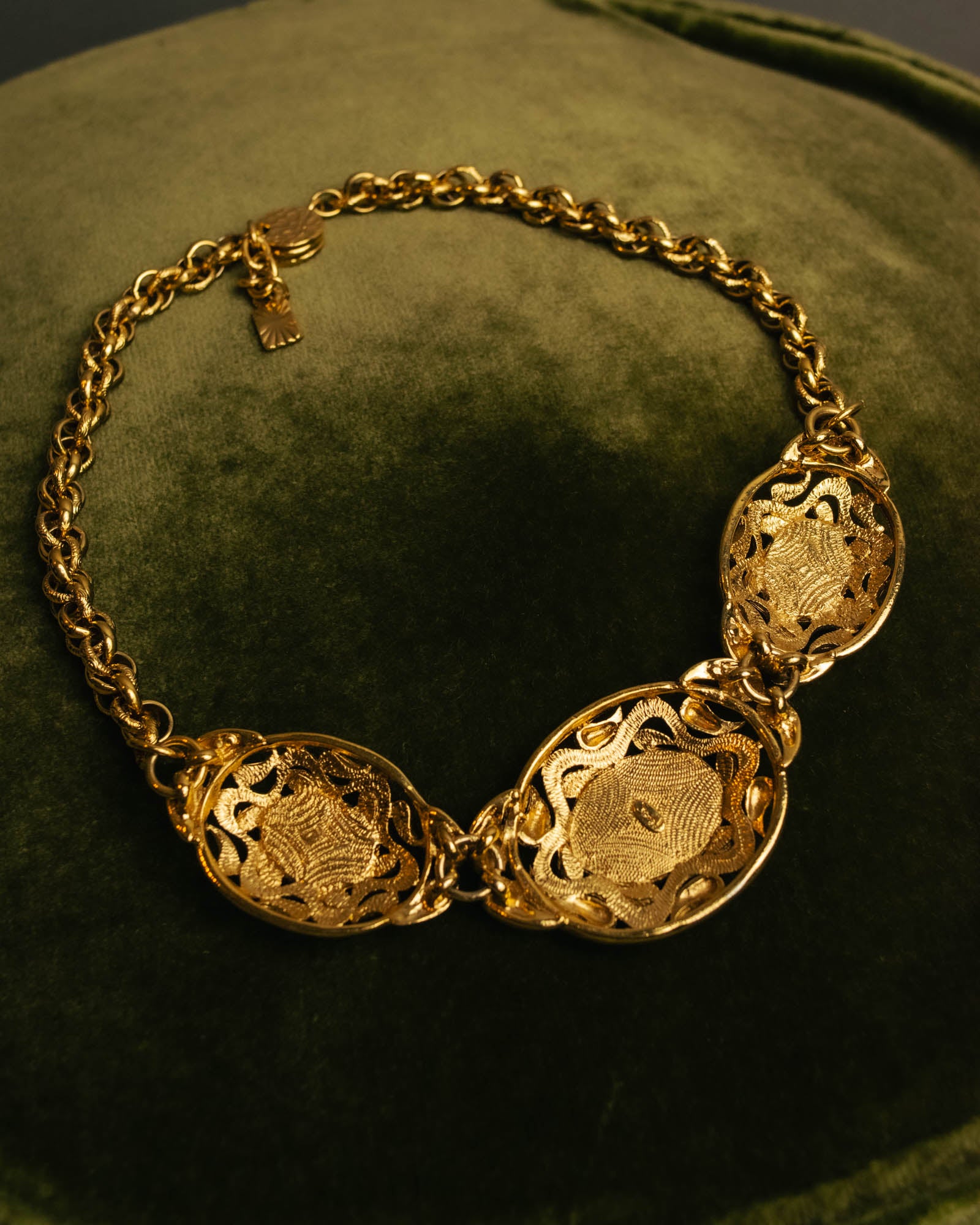 -SPECIAL- “YVES SAINT LAURENT” 80’s-90’s Baroque statement necklace