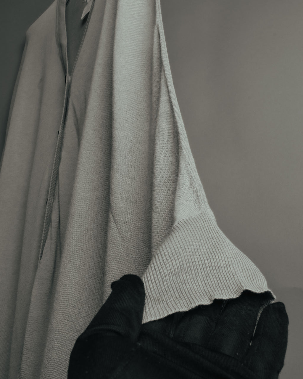 “Maison Martin Margiela” 2012SS line 4 oversized draped knit cardigan