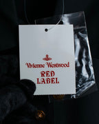 "Vivienne Westwood RED LABEL"
 Front button cutting design shirt