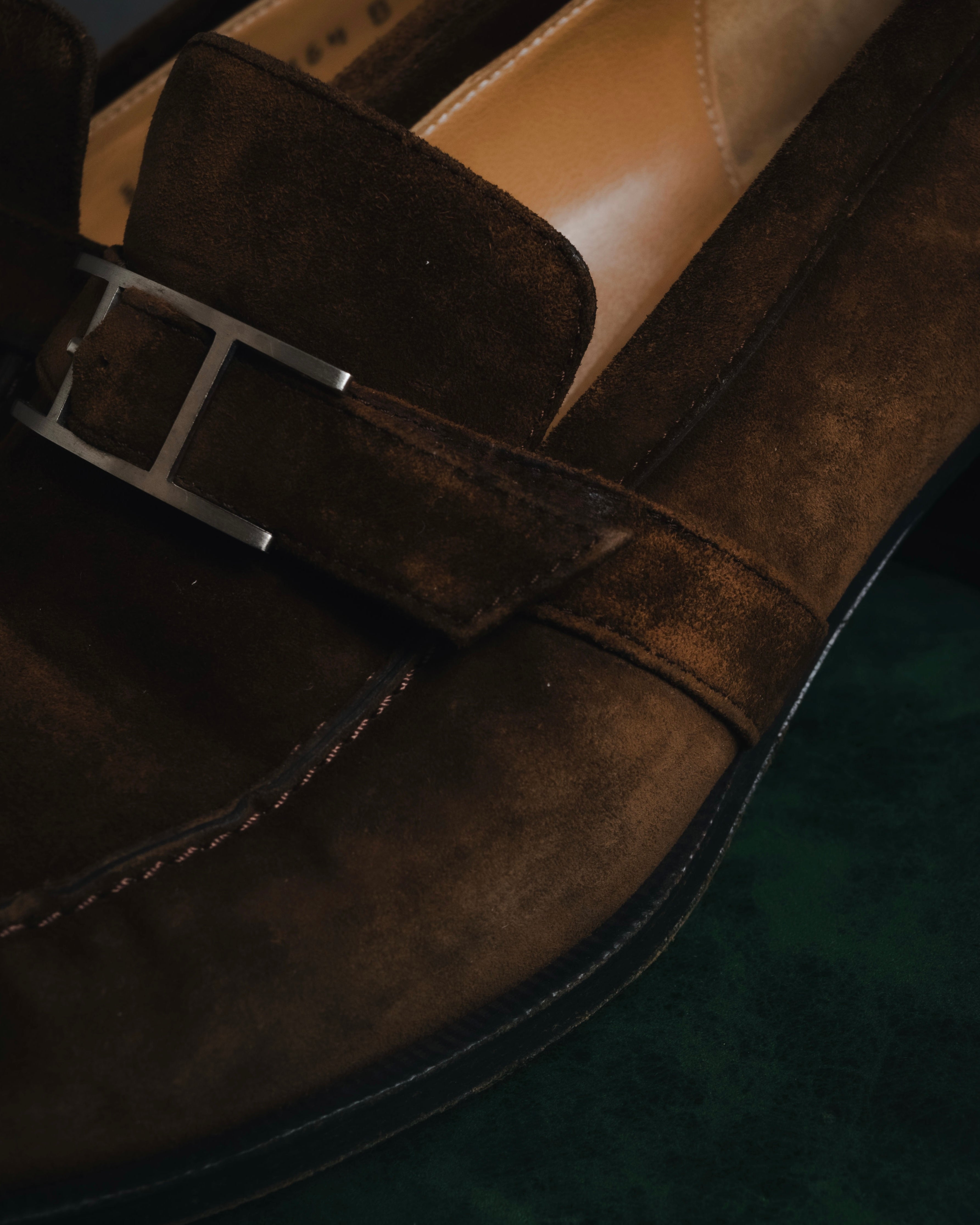 "HERMES" 00’s suede h buckle heeled loafers