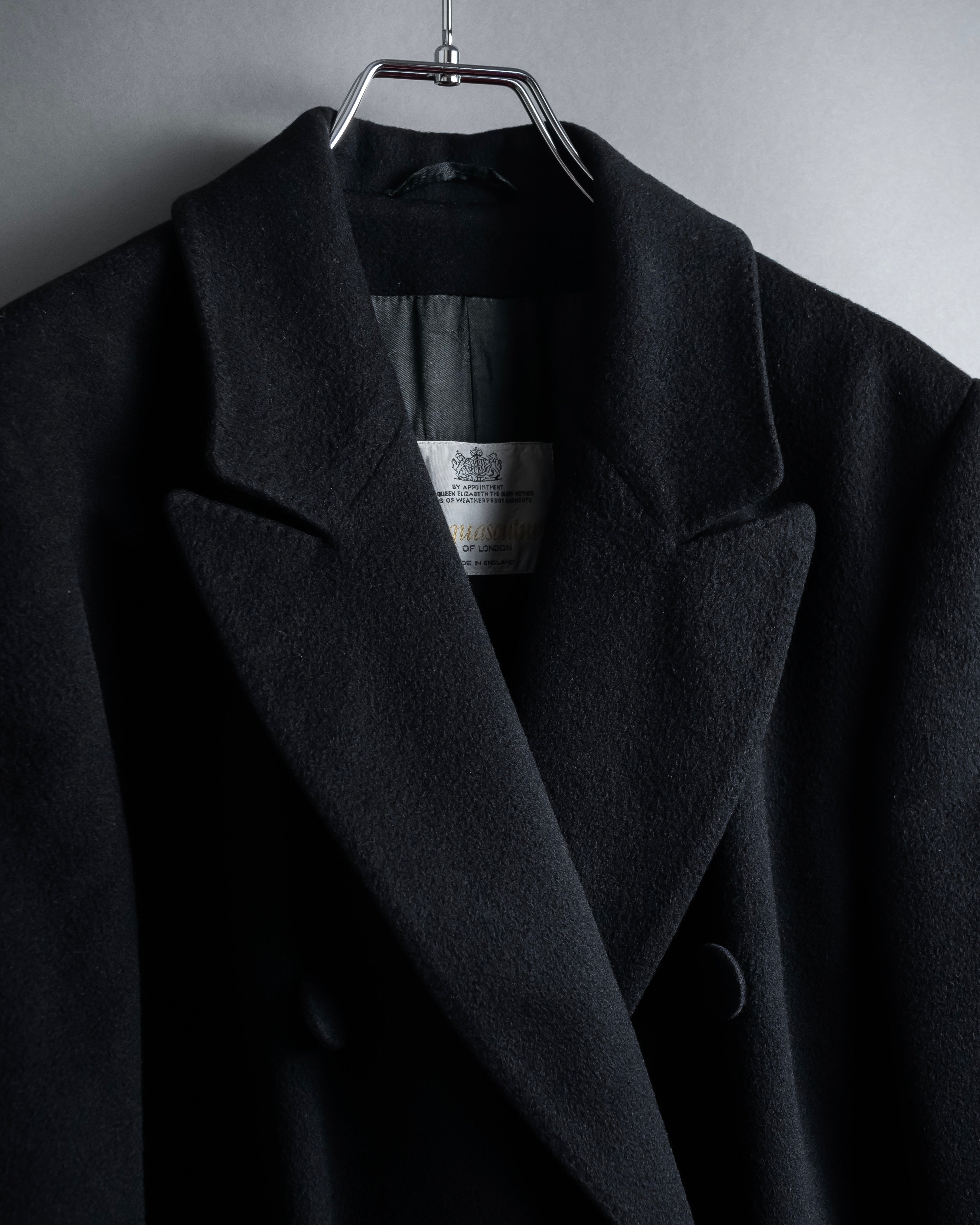 "Aquascutum" Elegantly tailored double-breasted long chester coat
