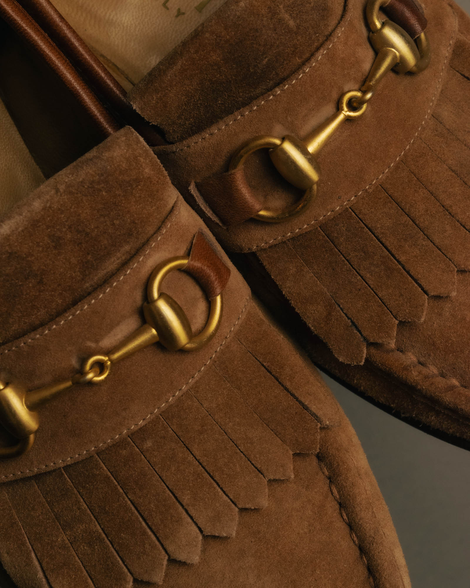 “GUCCI” 90’s-00’s Horsebit suede fringe loafers