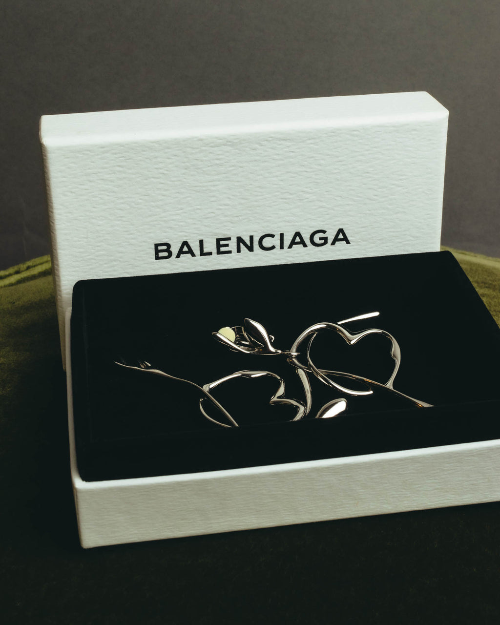 “BALENCIAGA” 2017-2023 organic heart and arrow clip-on drop earrings