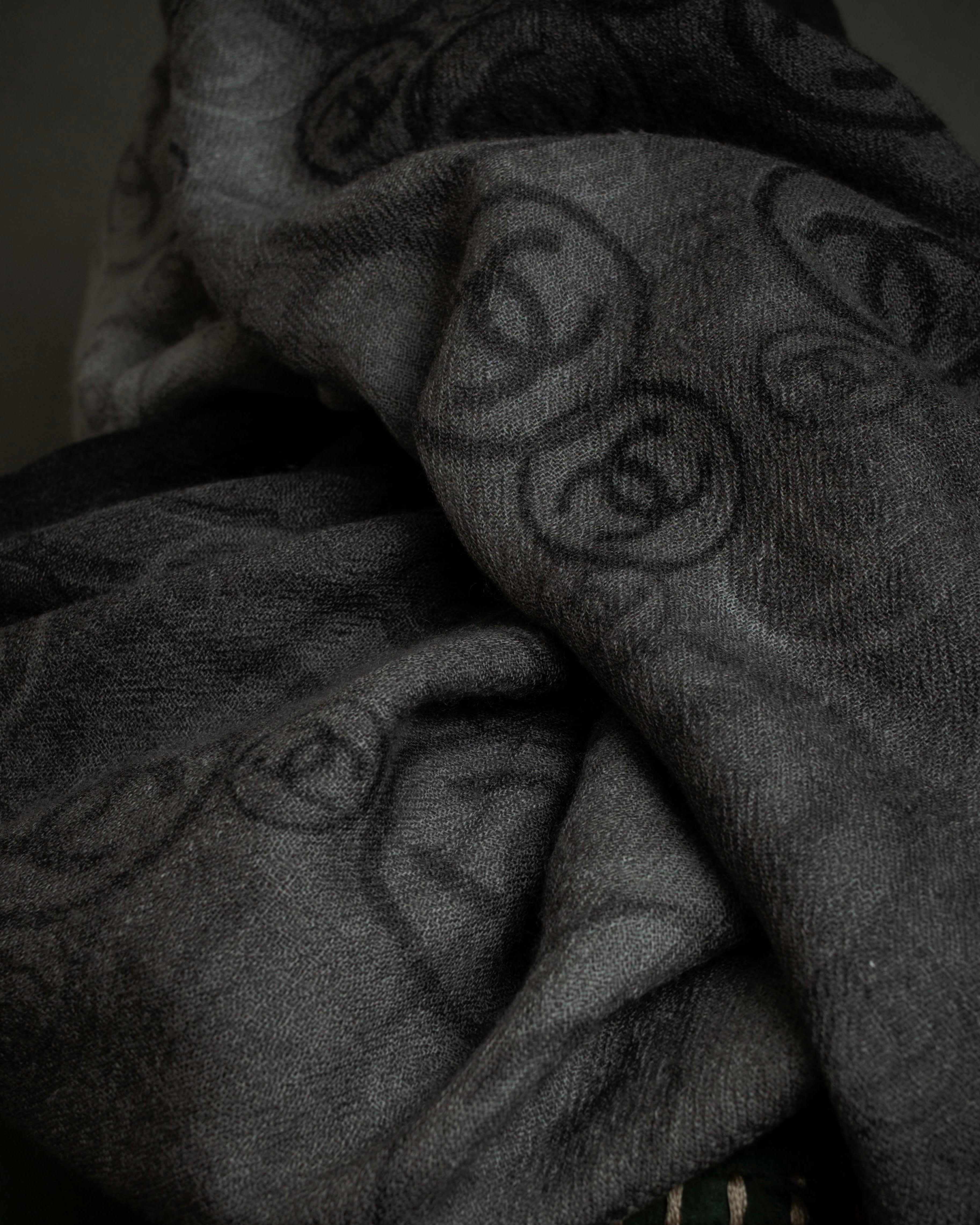 "CHANEL" Logo engraved design cashmere super large stole