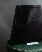 "GUCCI" Metal handle detail brown leather bag